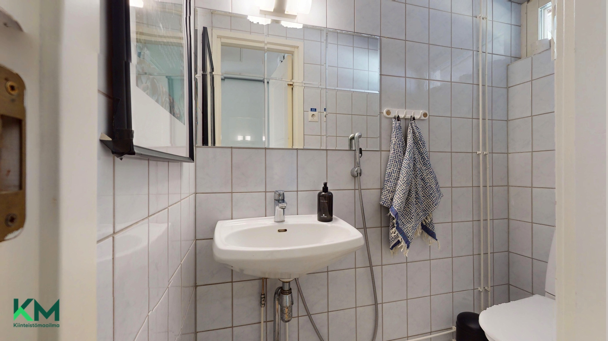 Sarjakatu 22, Aaltopuisto, Vaasa