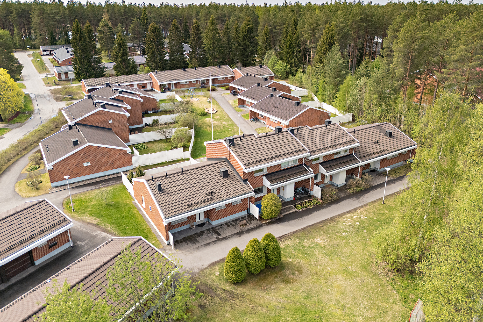 Hiihtotie 6, Knuutilankangas, Oulu