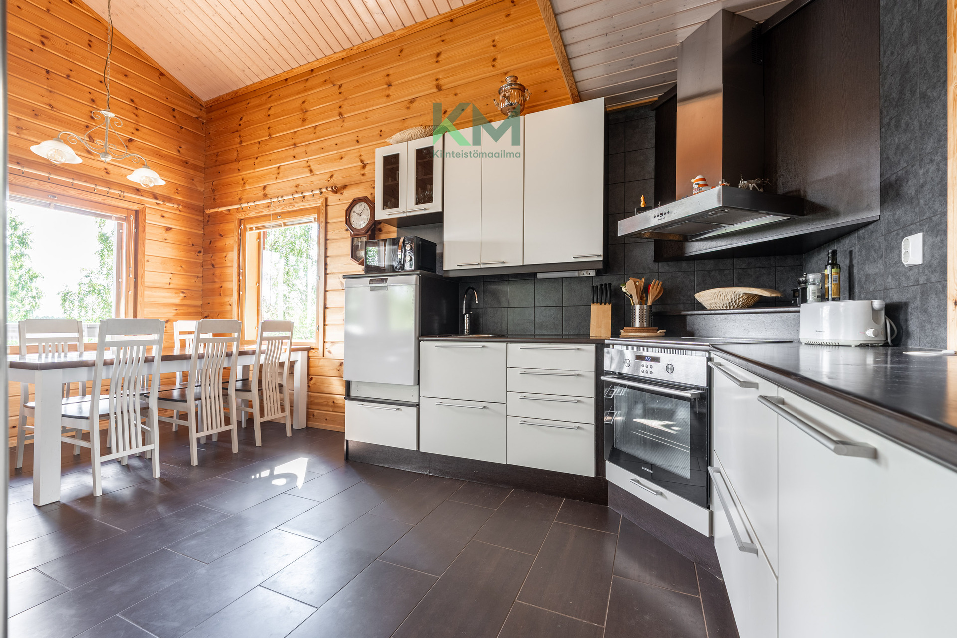 Kultarannantie 14, Tahkovuori, Kuopio