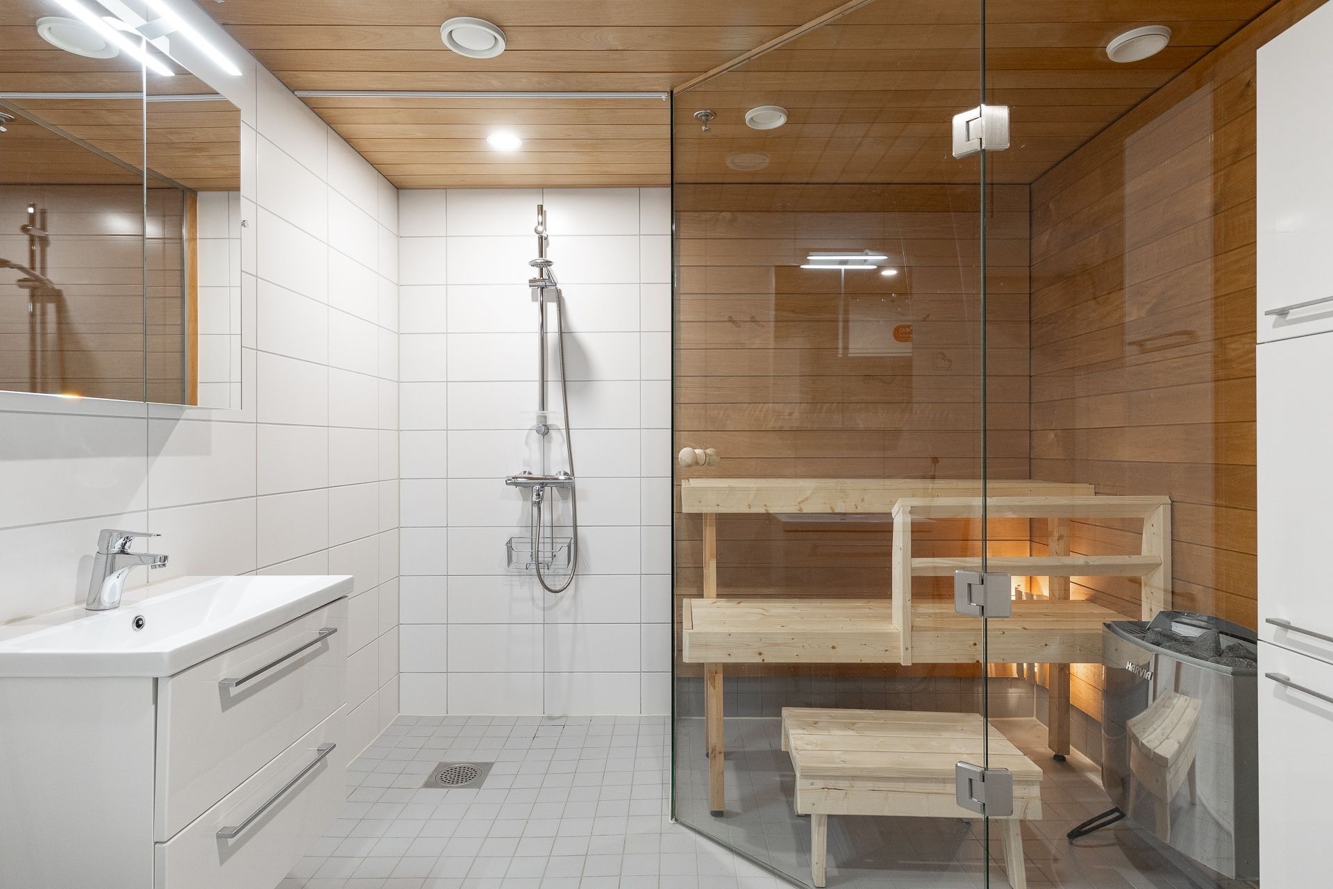 Kylpyhuone/sauna