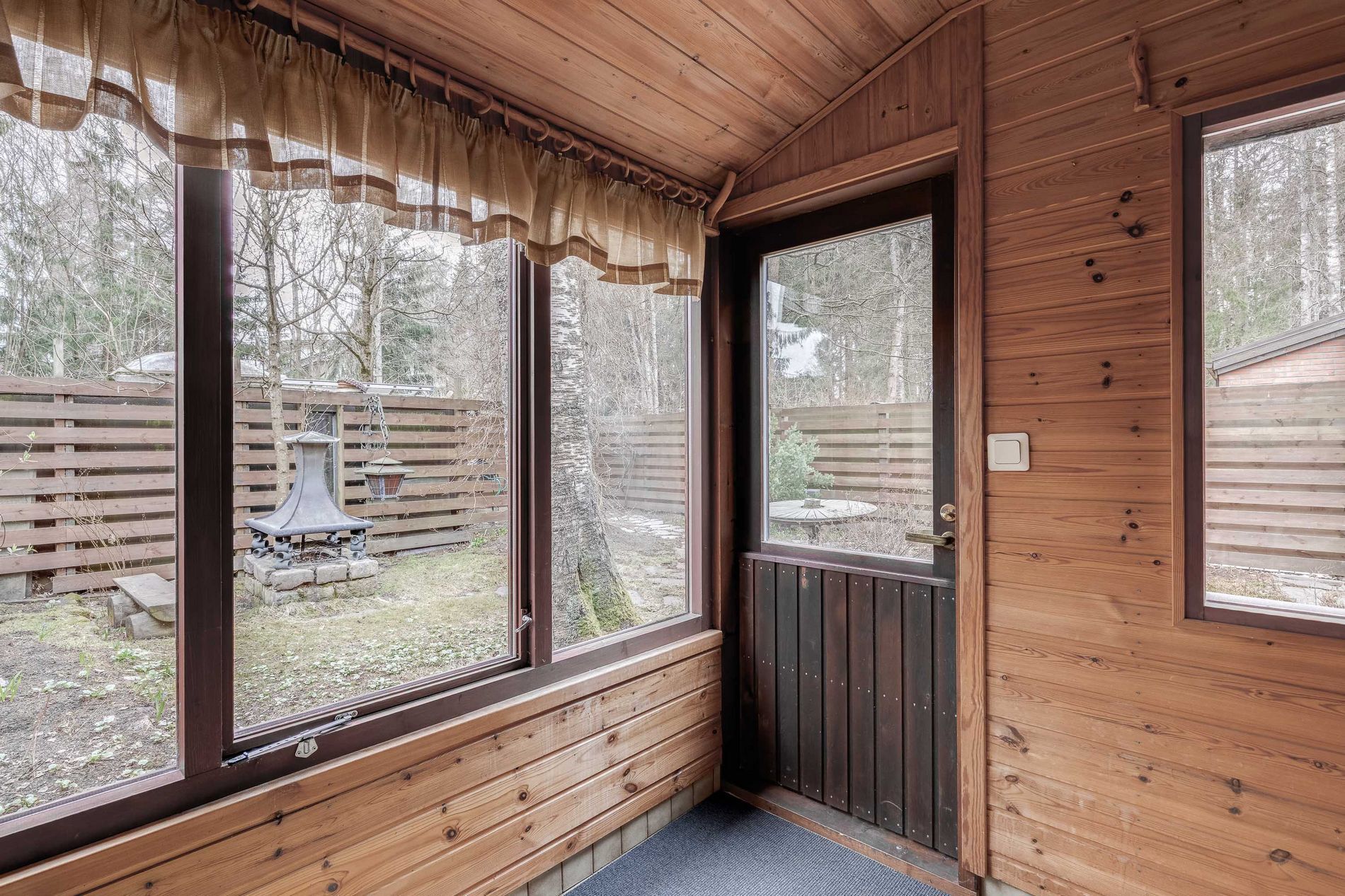 Tuohimäentie 92a, Paloheinä, Helsinki