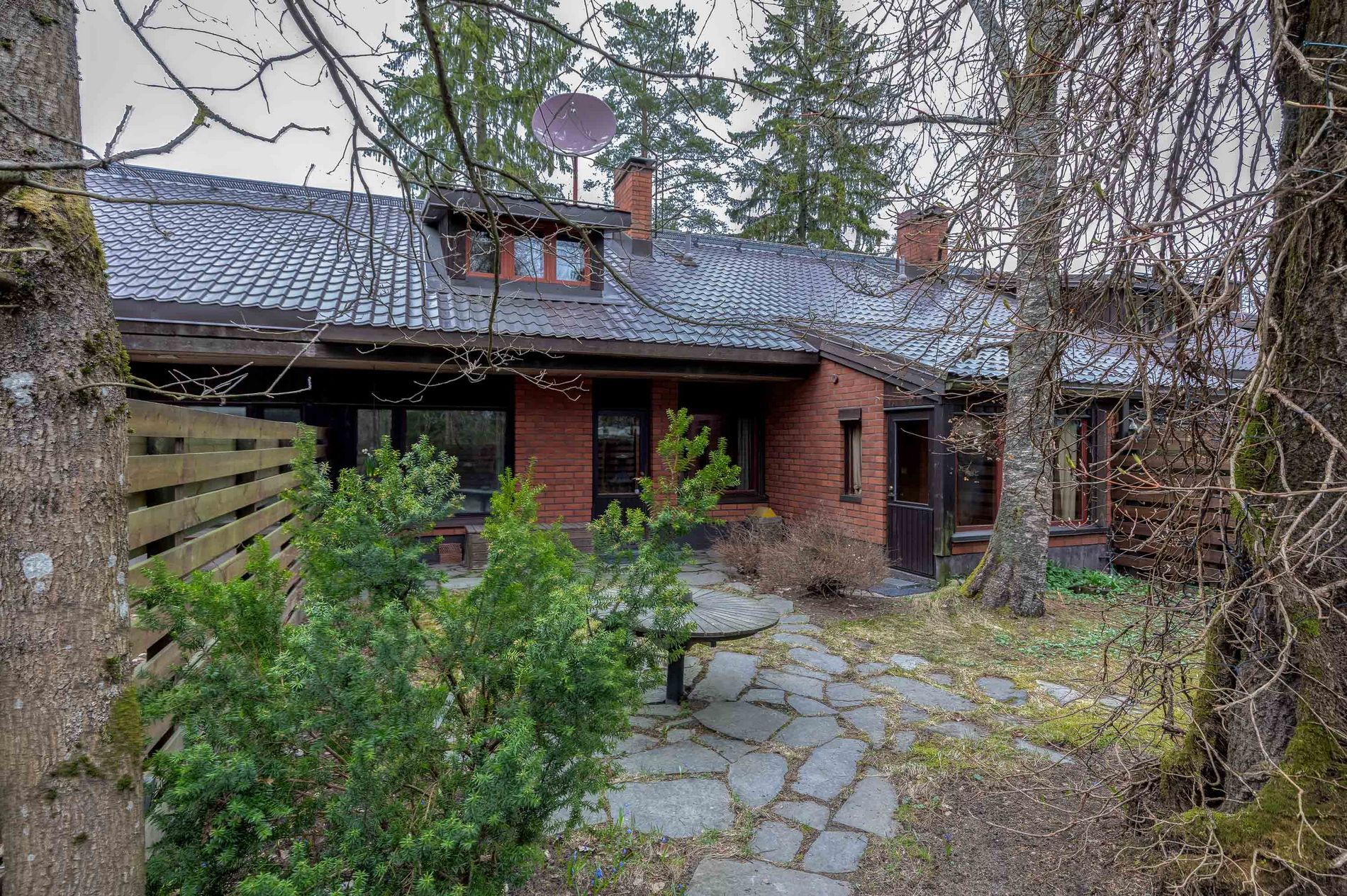 Tuohimäentie 92a, Paloheinä, Helsinki