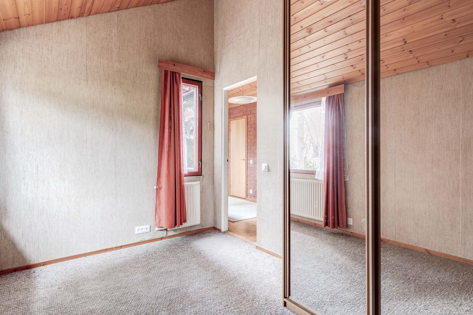 Tuohimäentie 92a, Paloheinä, Helsinki