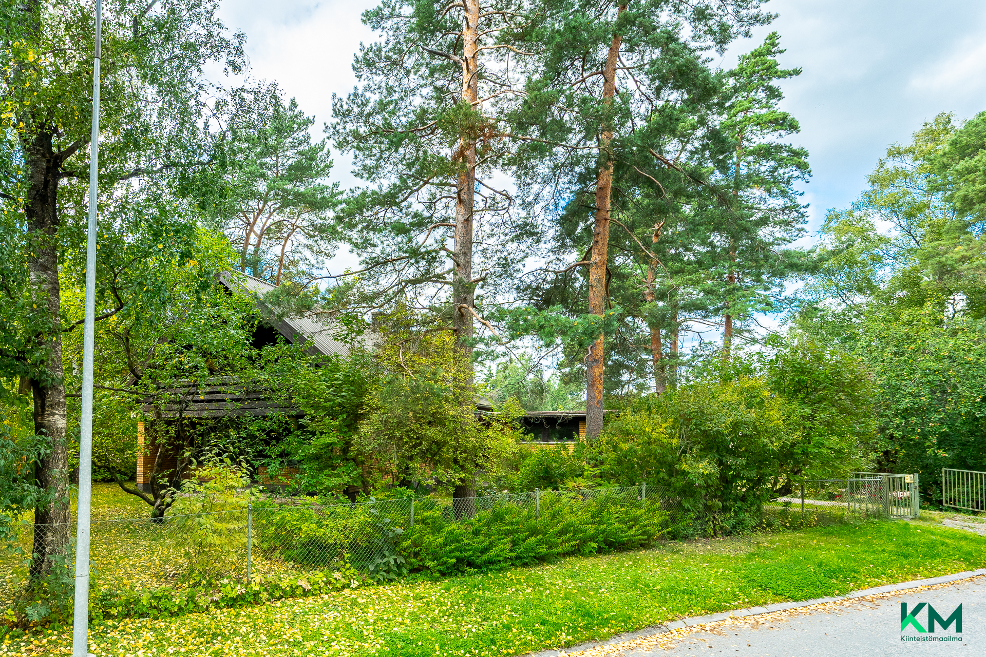 Kaunismäenkuja 1/ Kirjokalliontie 6