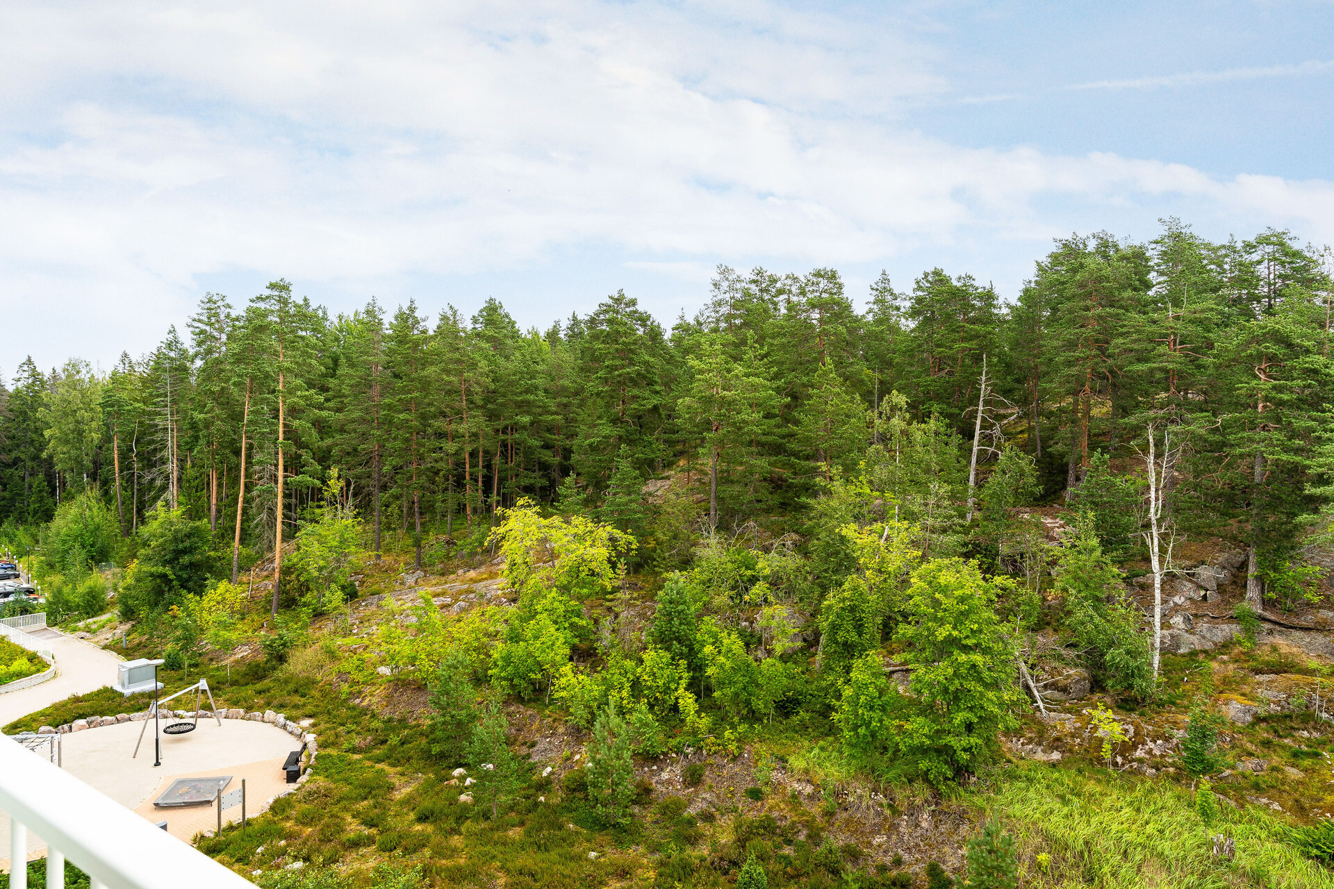 Eestinlaakso 9, Eestinlaakso, Espoo