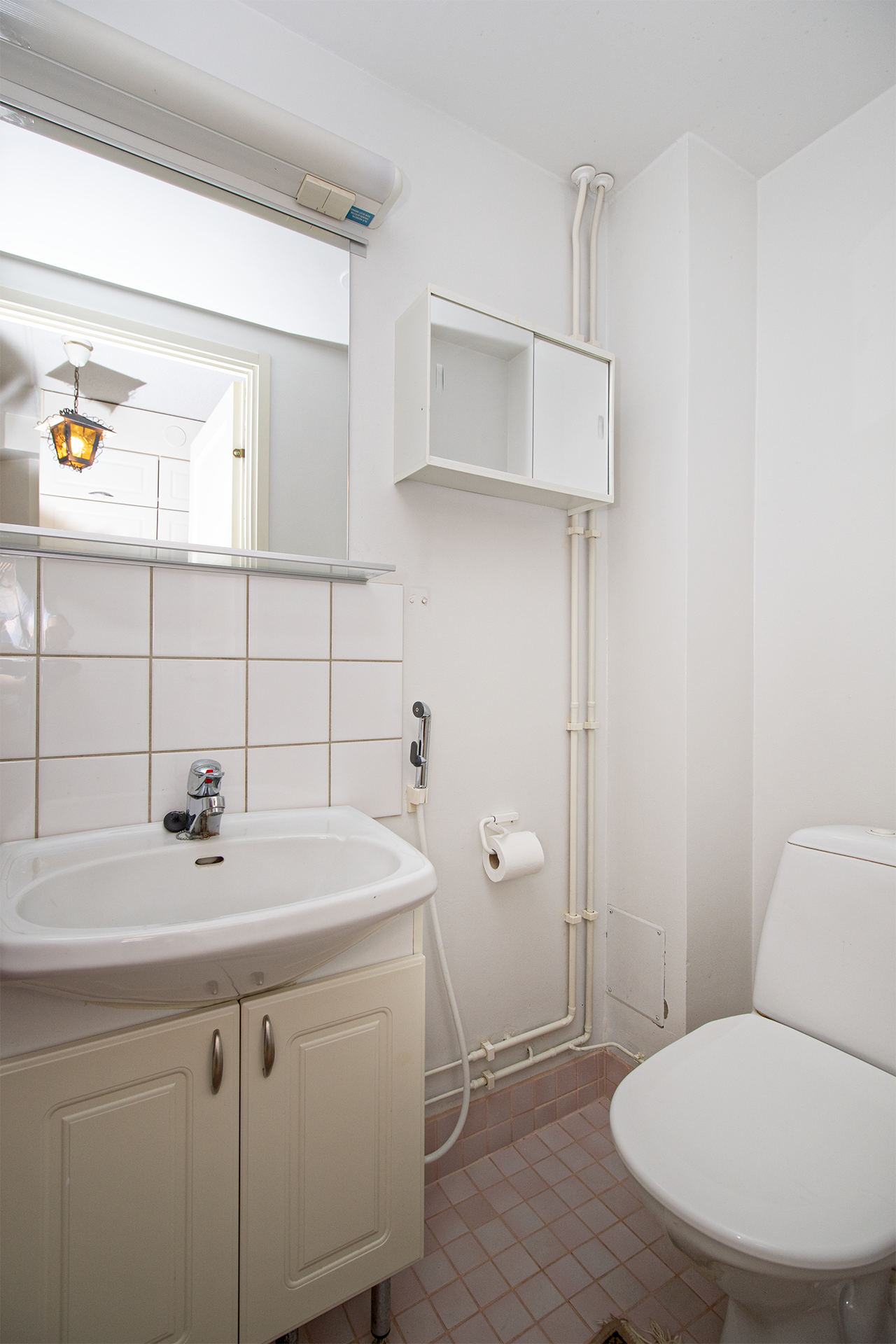 Erillinen wc.
