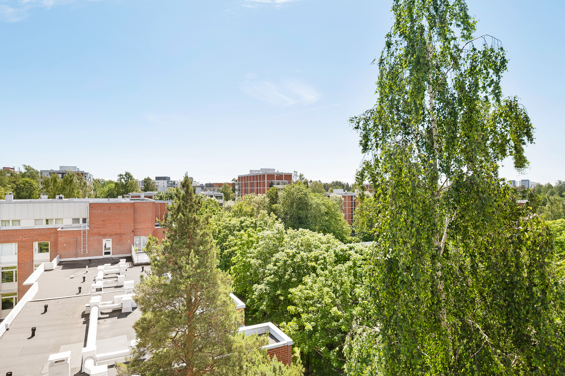 Avara näkymä parvekkeelta