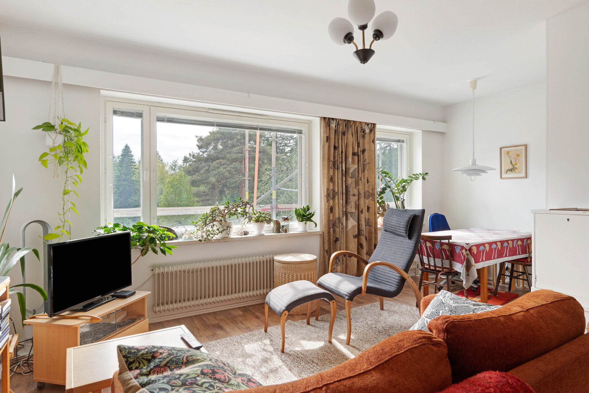 Poutamäentie 11, Helsinki