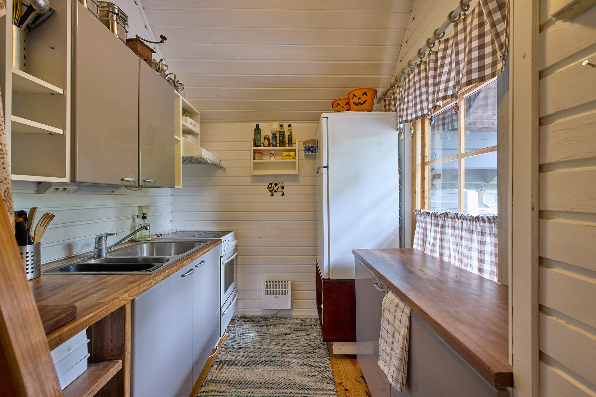 Kotisillantie 54a, Lohjantaipale, Lohja