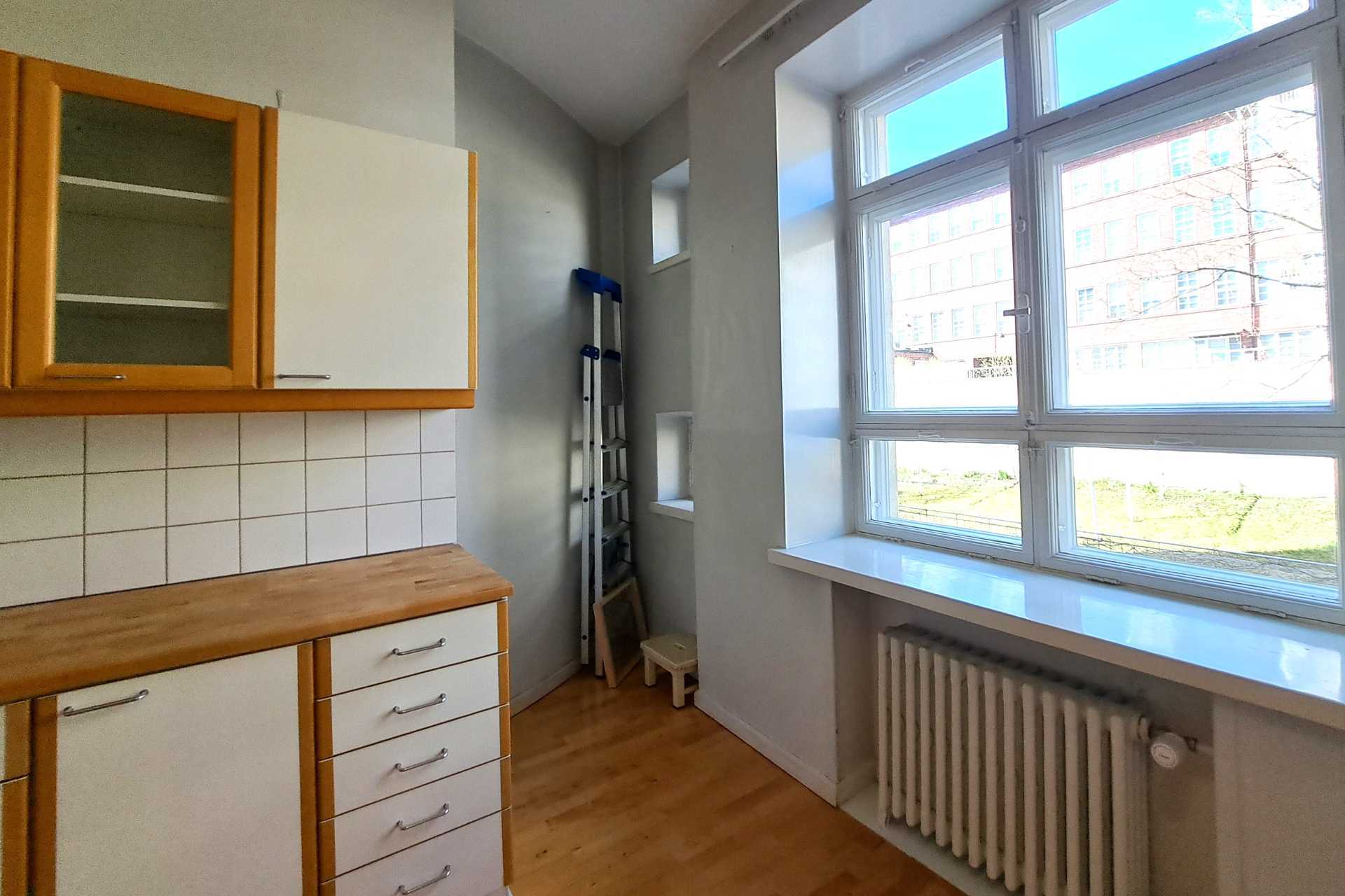 Pohjoinen Hesperiankatu 9, Helsinki