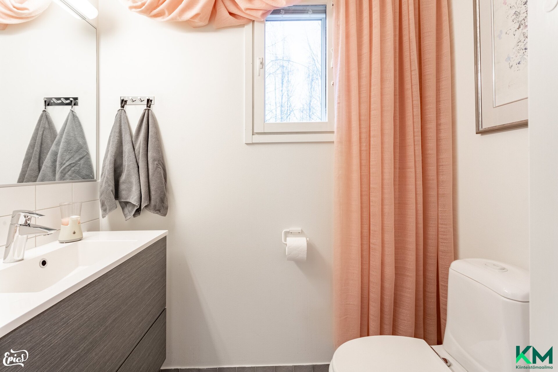 Yläkerran WC