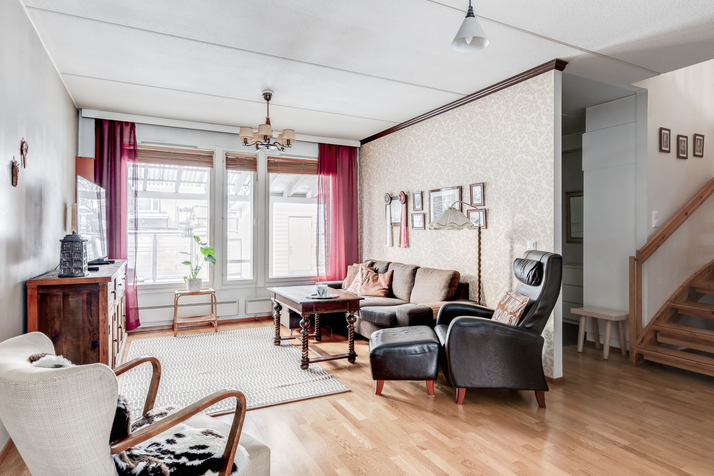 Saramäentie 9a, Paloheinä, Helsinki