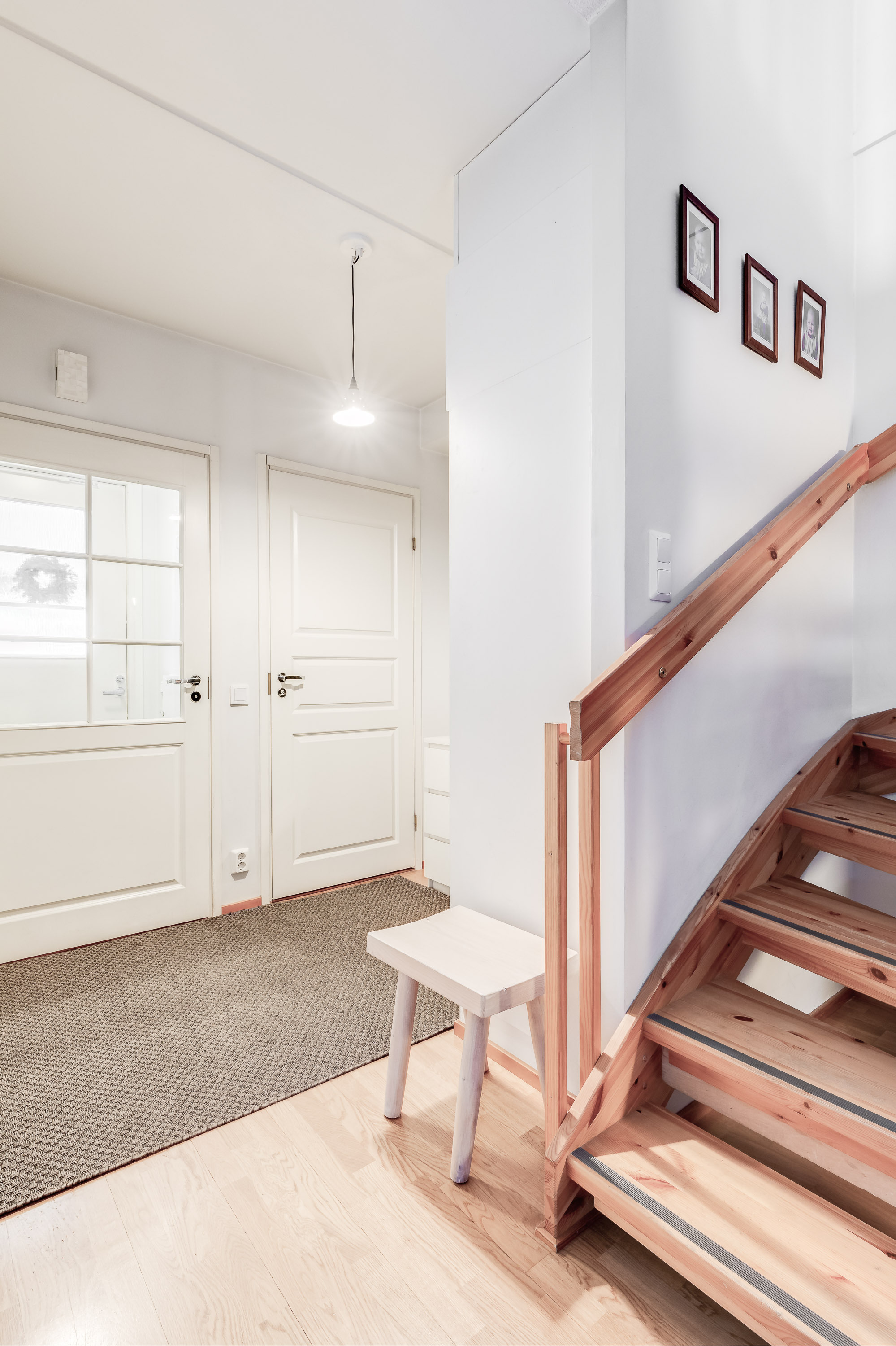 Saramäentie 9a, Paloheinä, Helsinki