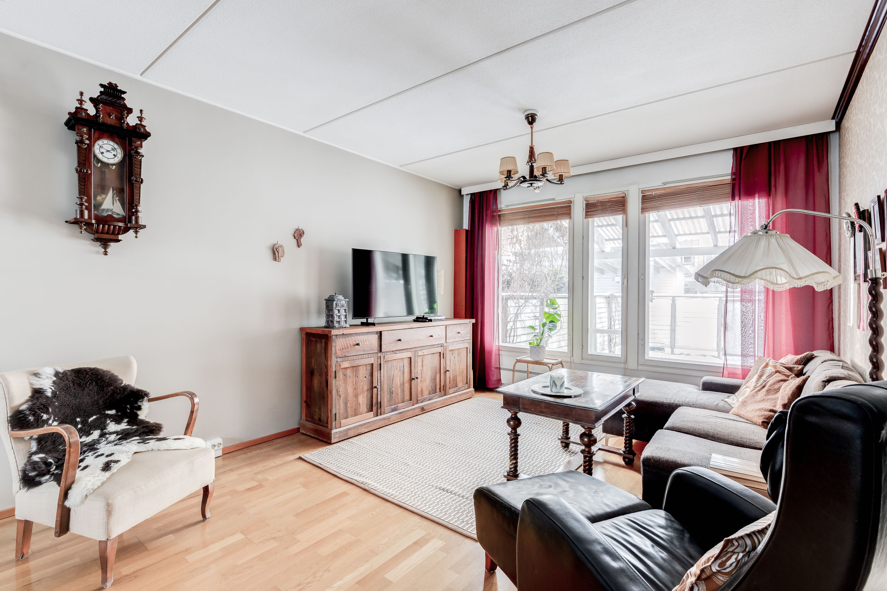 Saramäentie 9a, Paloheinä, Helsinki