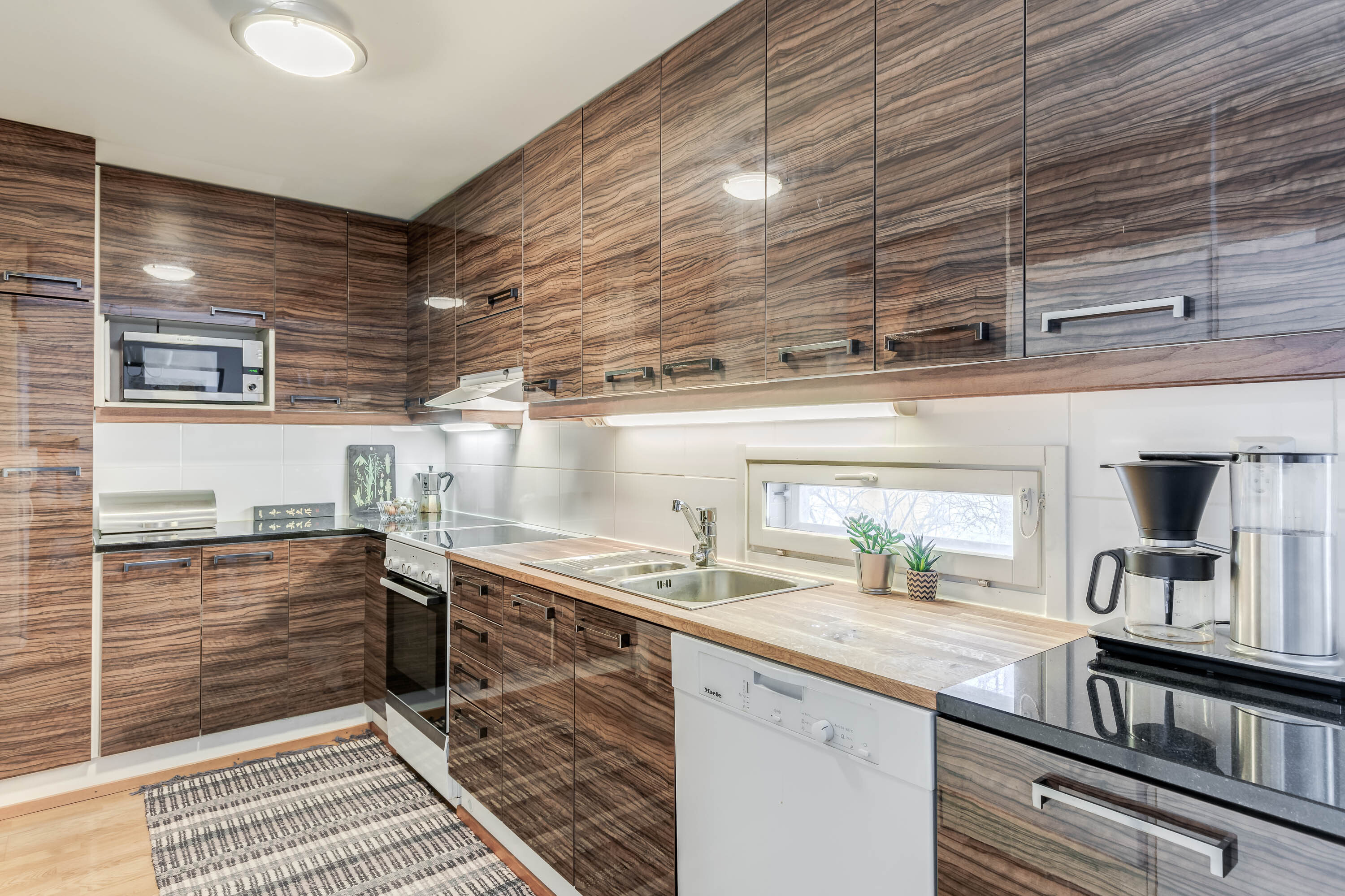 Saramäentie 9a, Paloheinä, Helsinki