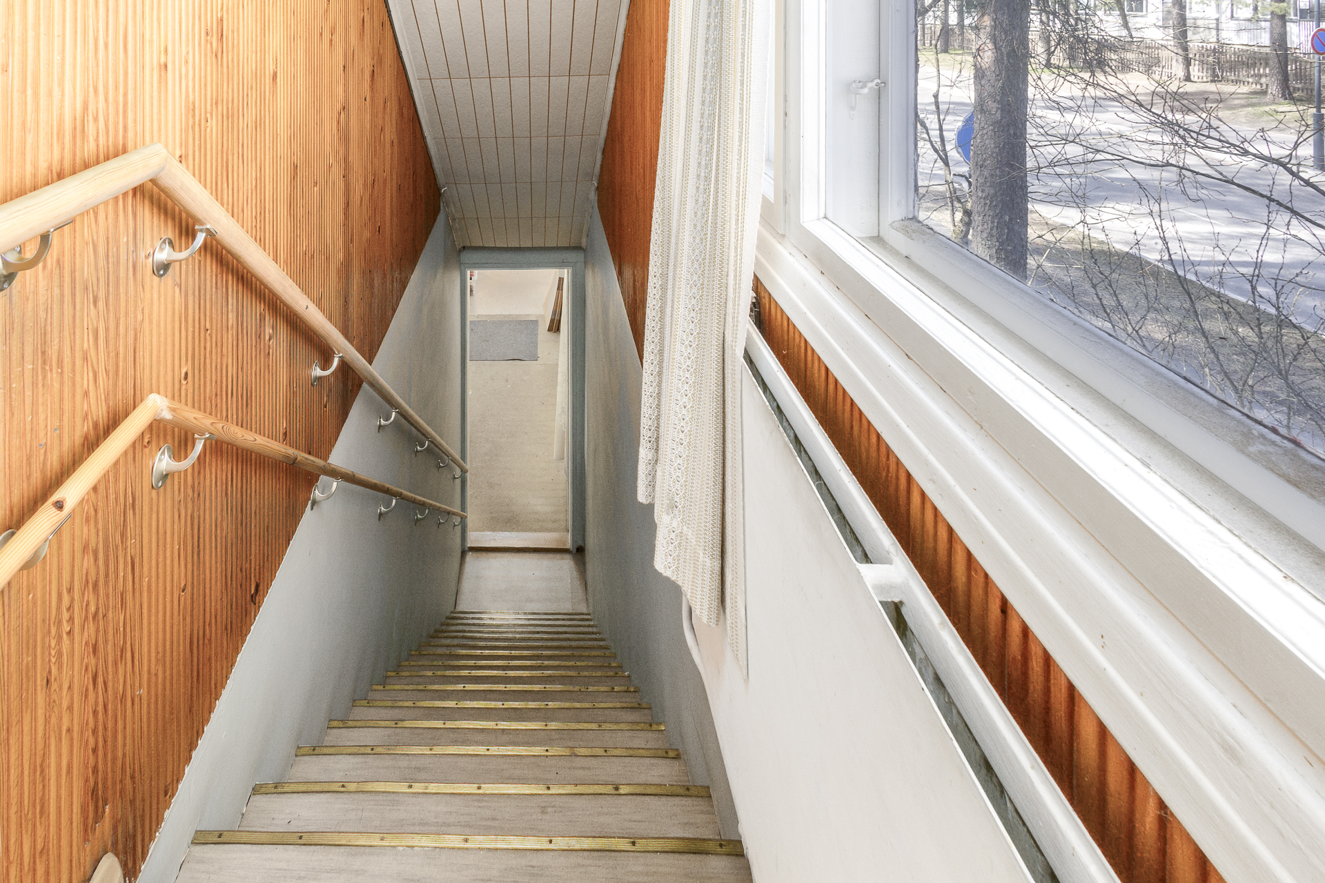 portaikko yläkertaan