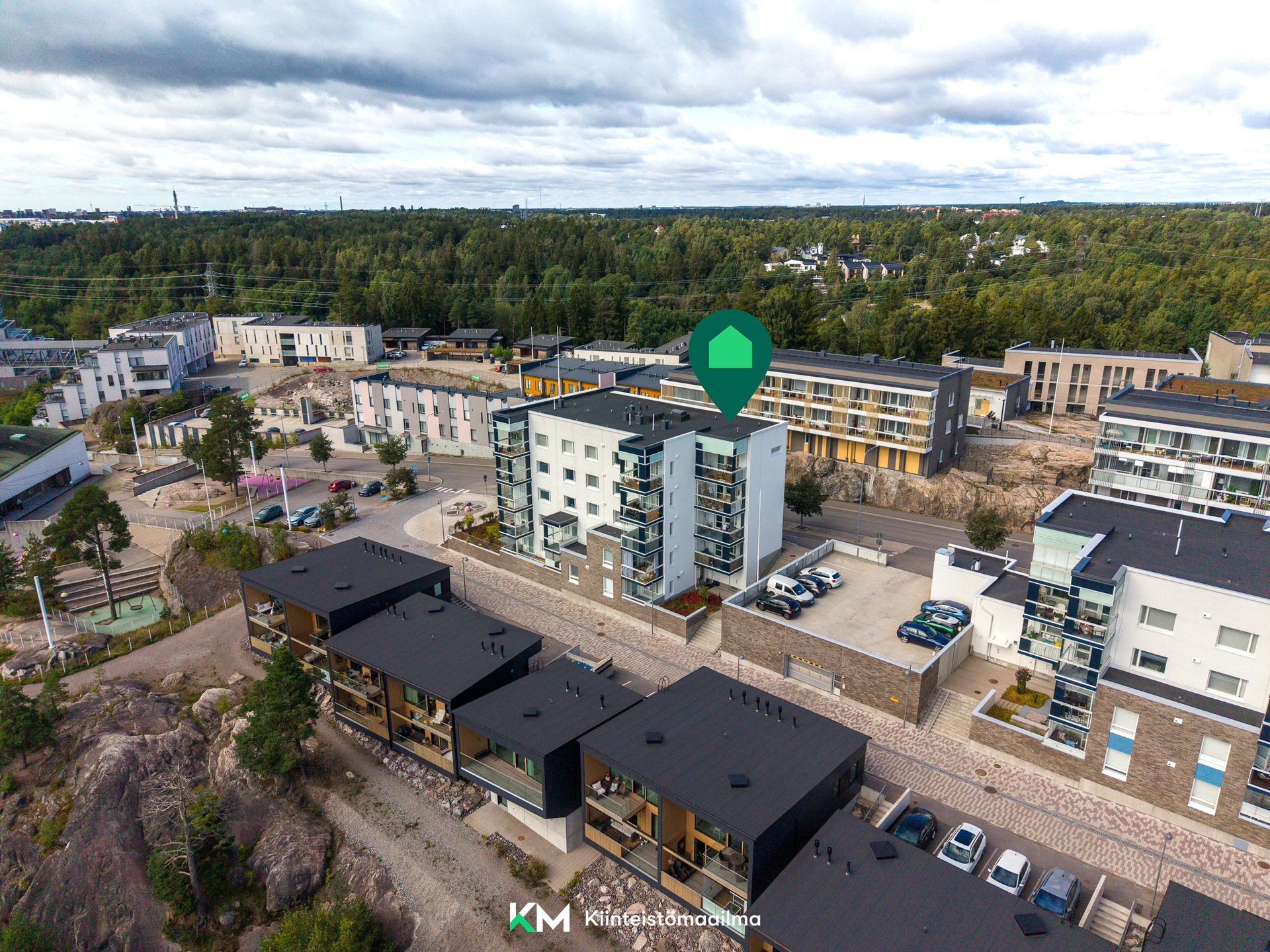 Taloyhtiö ilmakuvassa