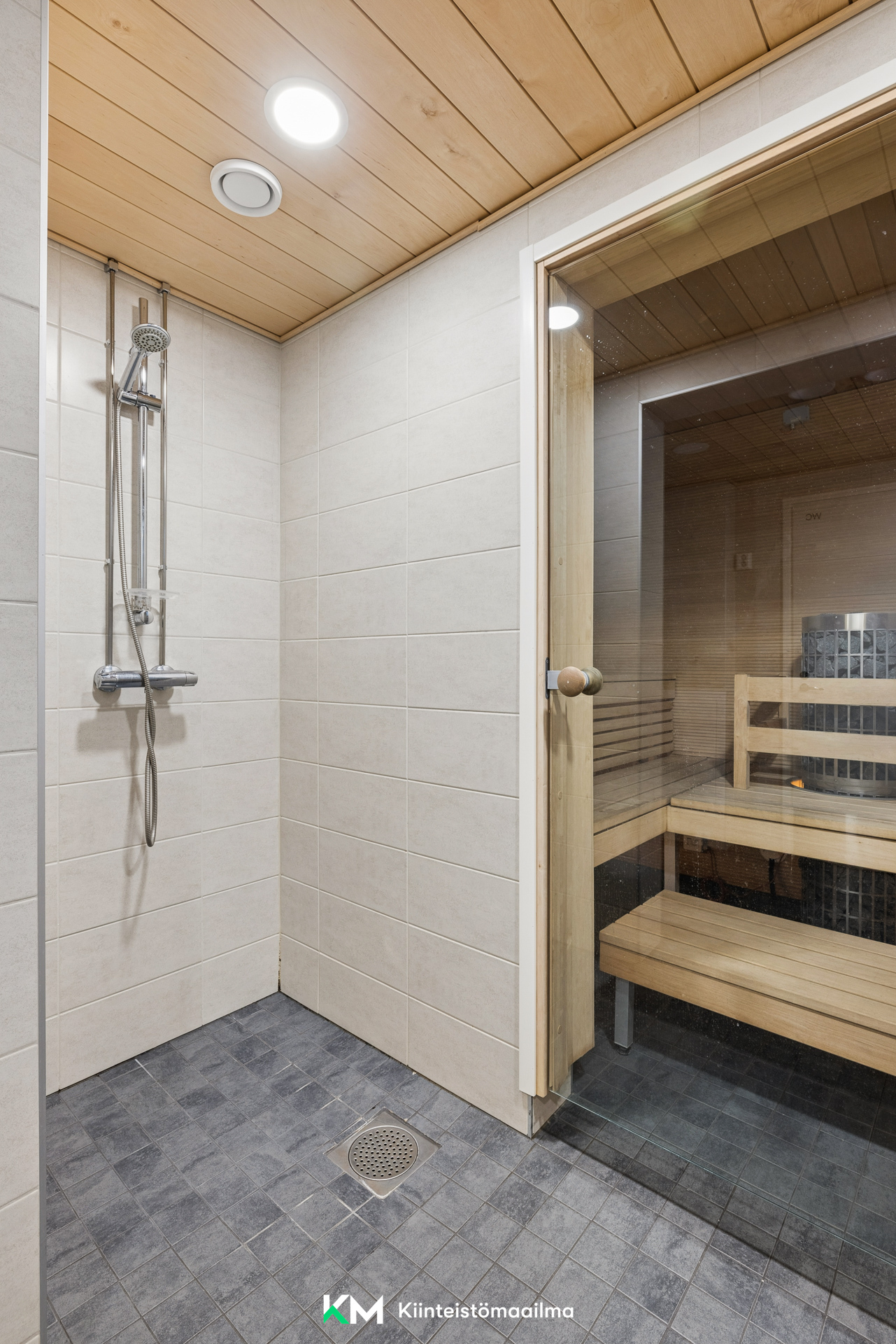 Taloyhtiön sauna + pesuhuone