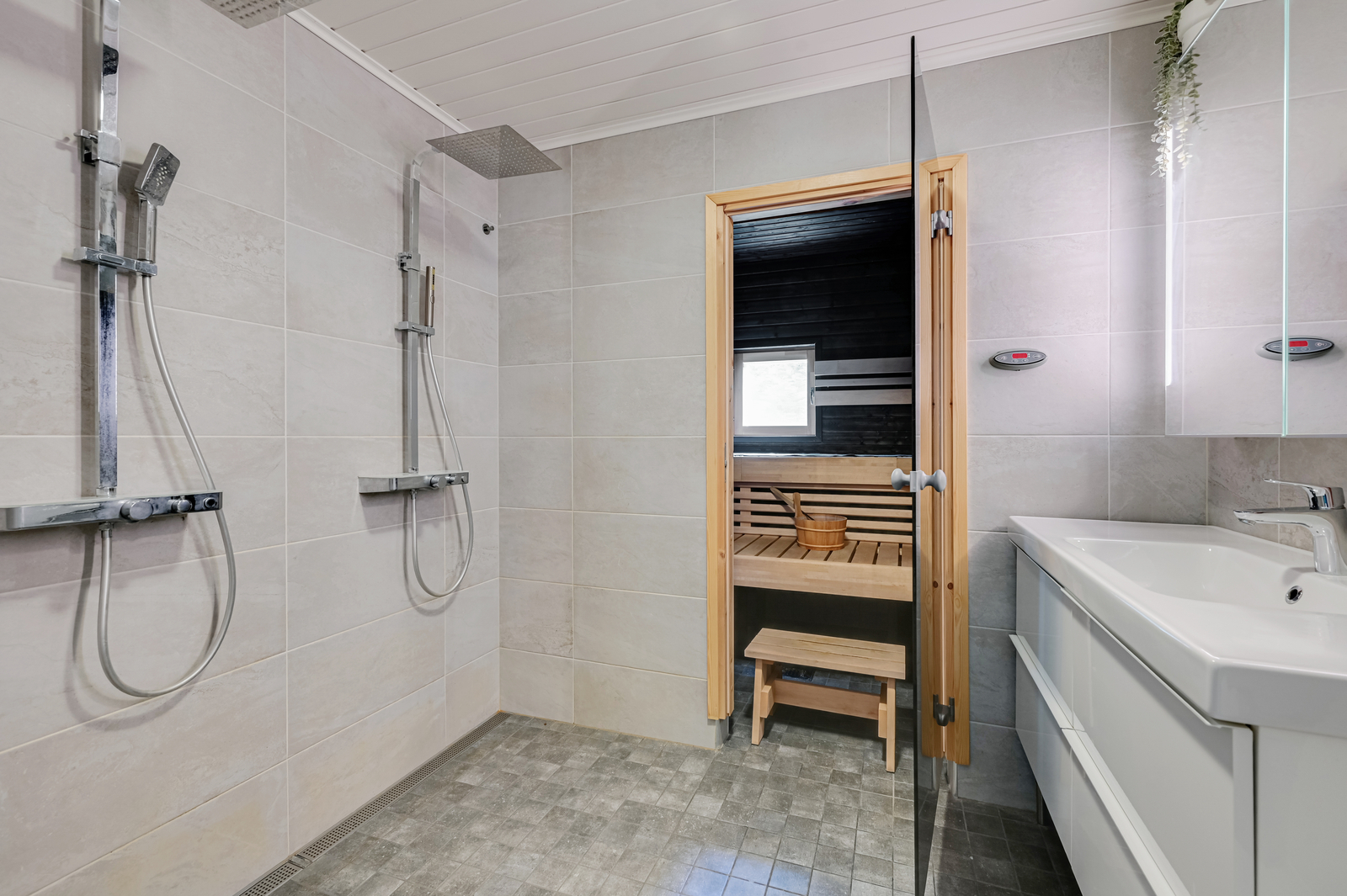 Sotkamonkuja 11b, Pietilä, Järvenpää