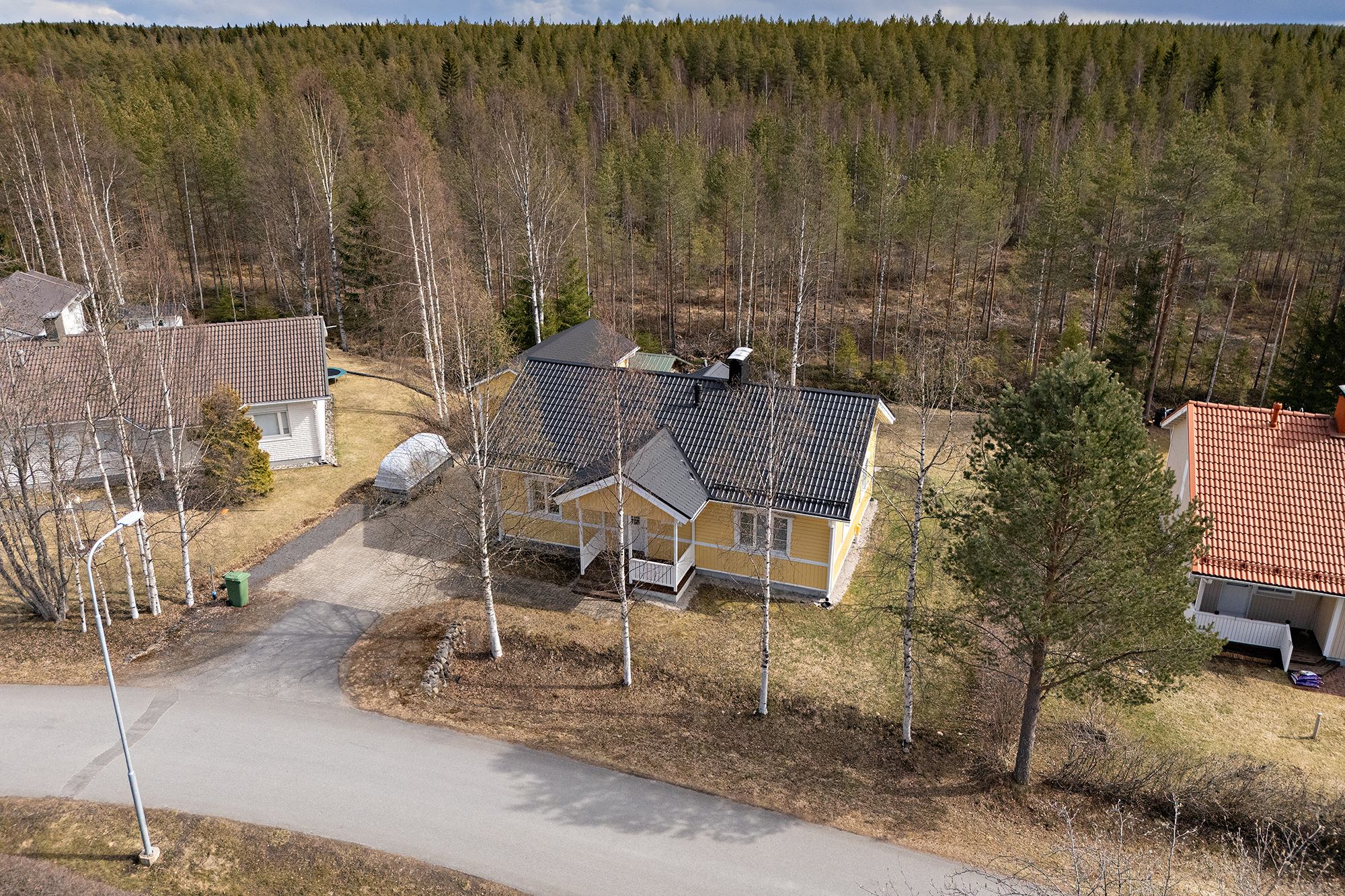 Ahontie 37, Oulu