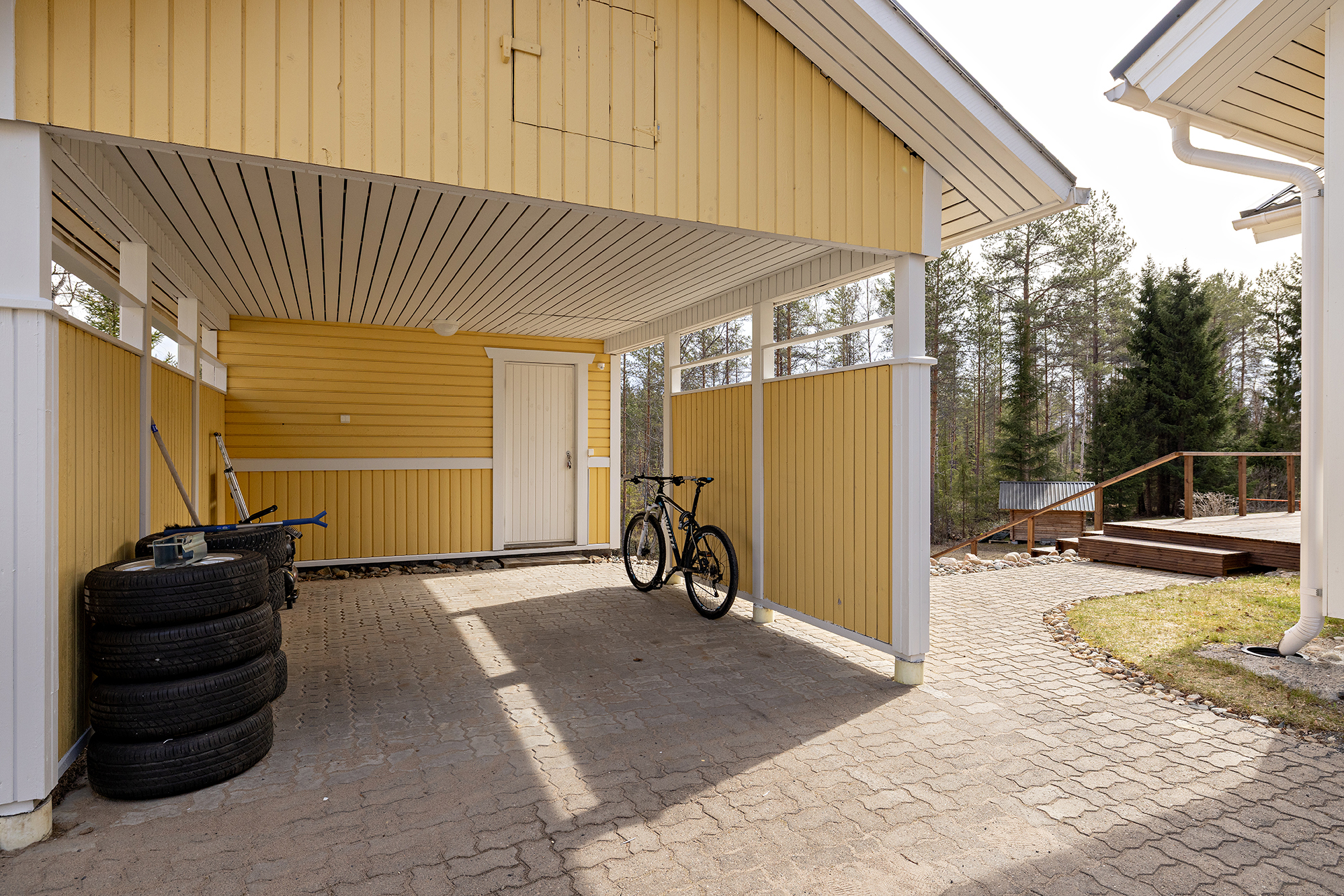 Ahontie 37, Oulu
