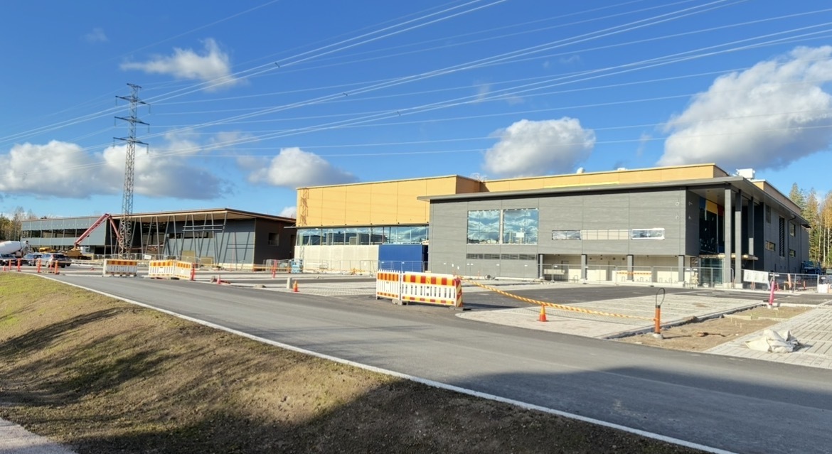 Valmistuva Elmon Urheilup. ja uimah. n.250m
