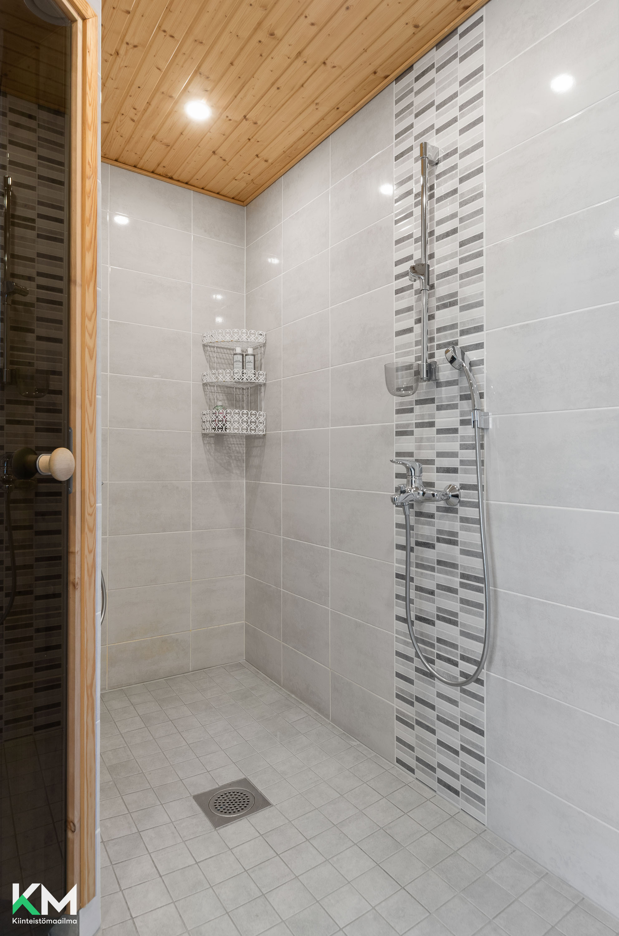 Tuliniementie 8, Vantaa