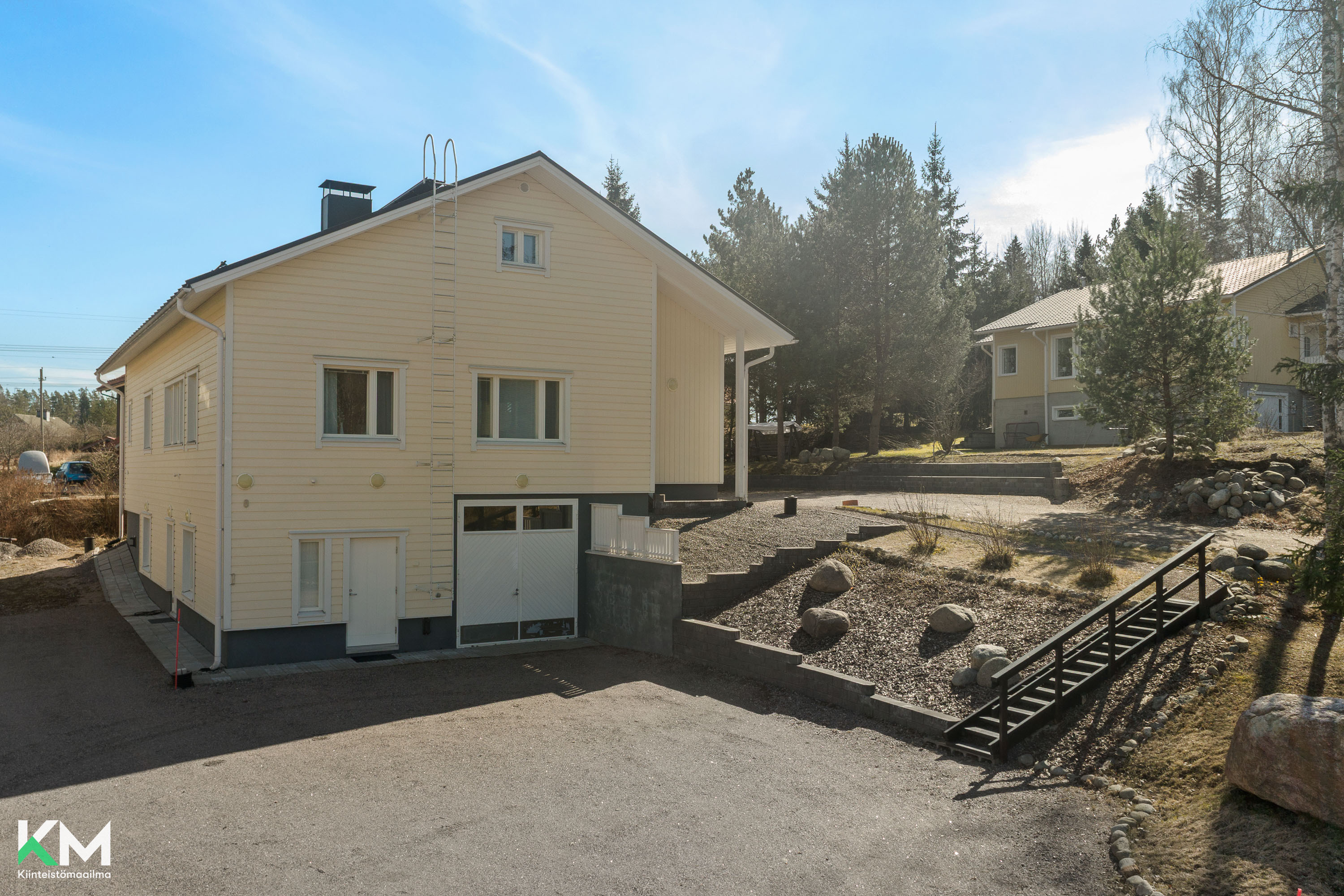 Tuliniementie 8, Vantaa