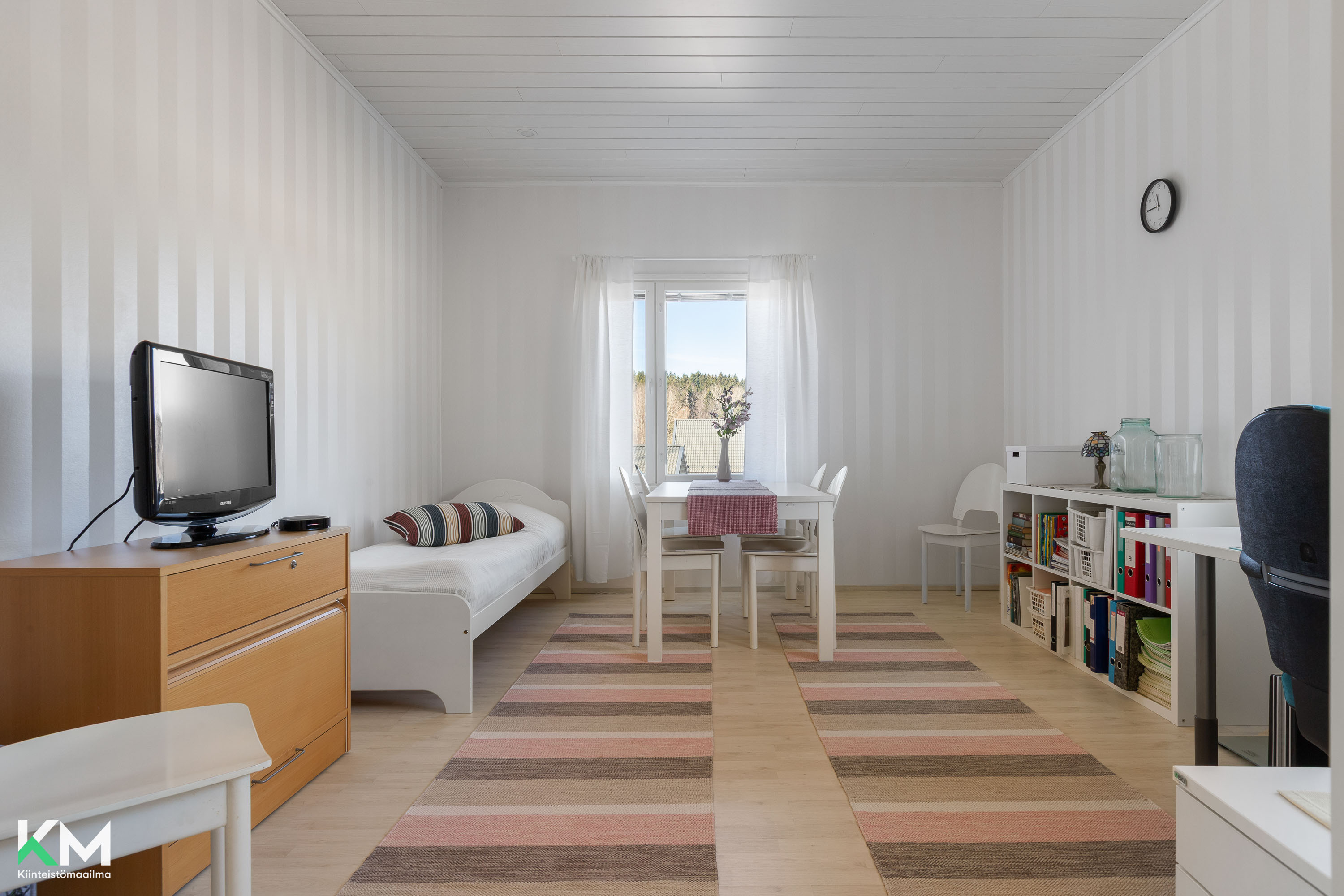 Tuliniementie 8, Vantaa