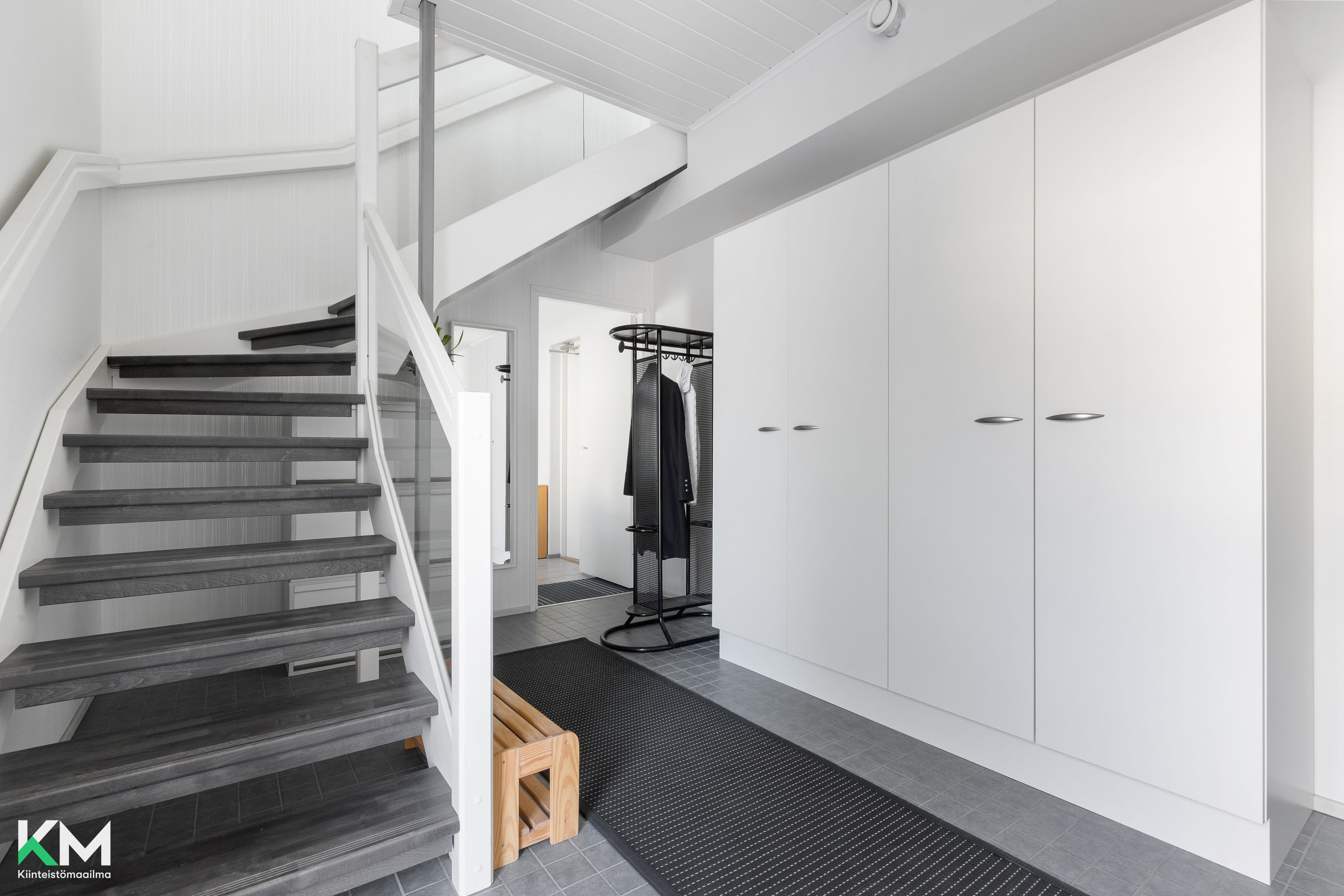 Tuliniementie 8, Vantaa