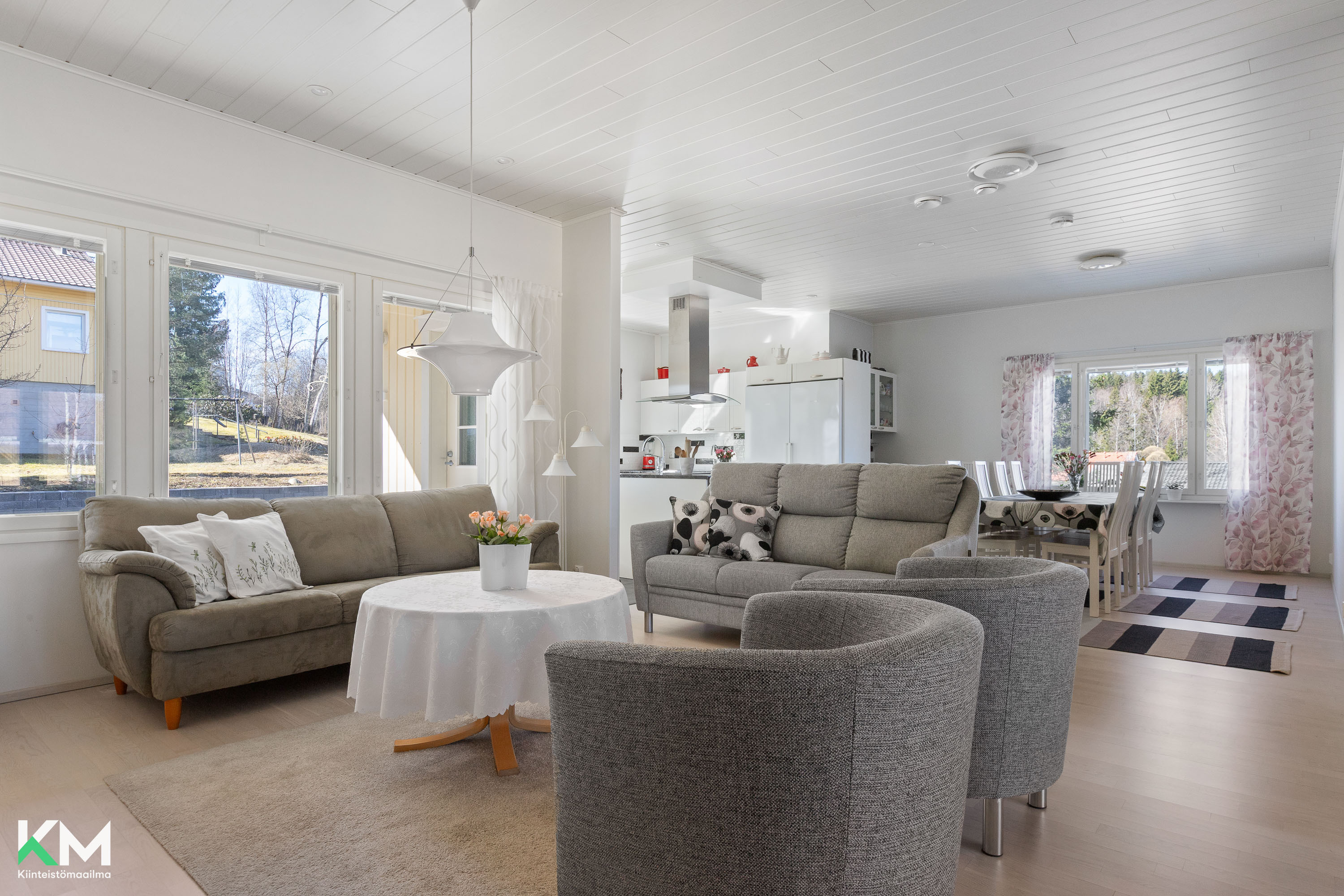 Tuliniementie 8, Vantaa