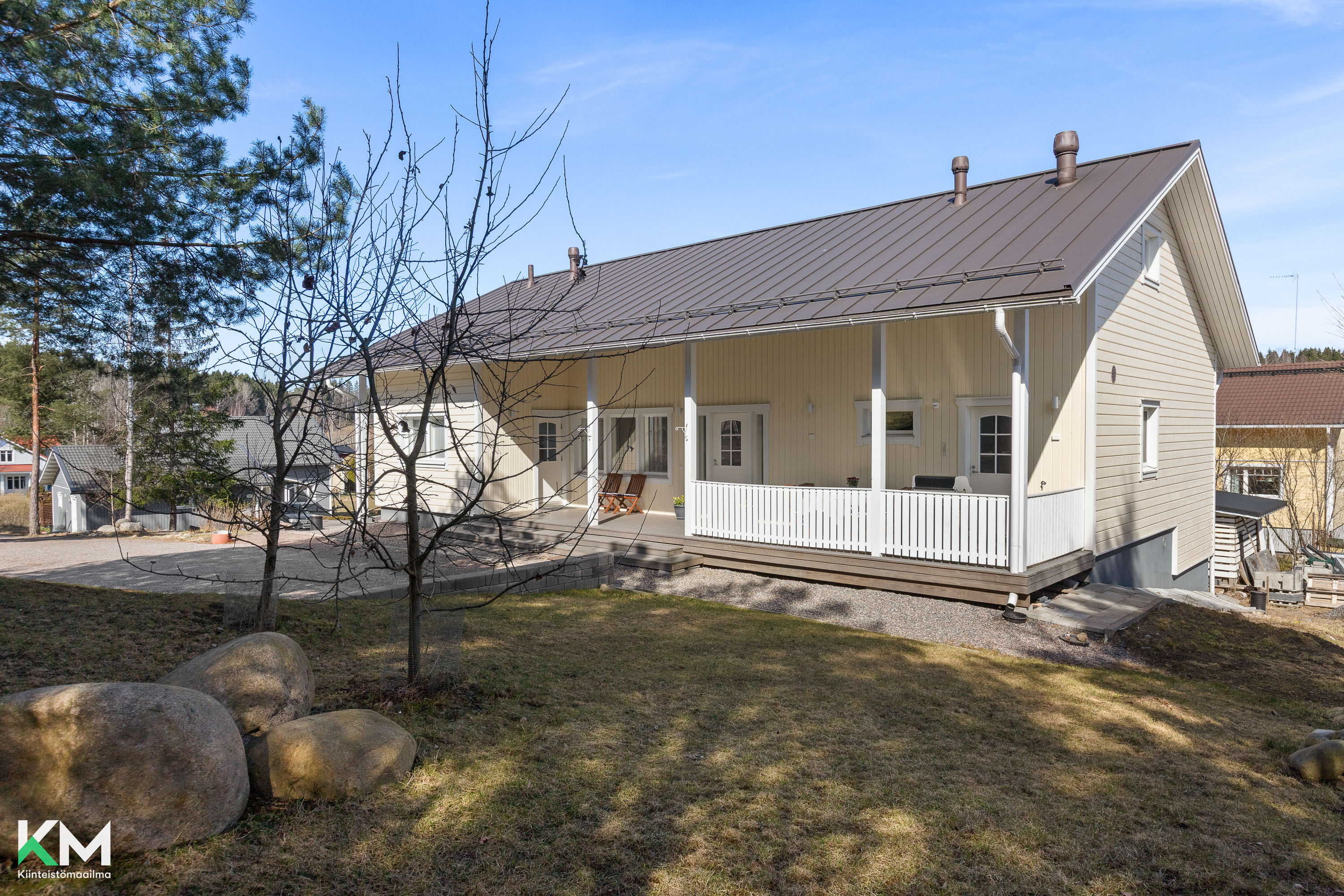 Tuliniementie 8, Vantaa