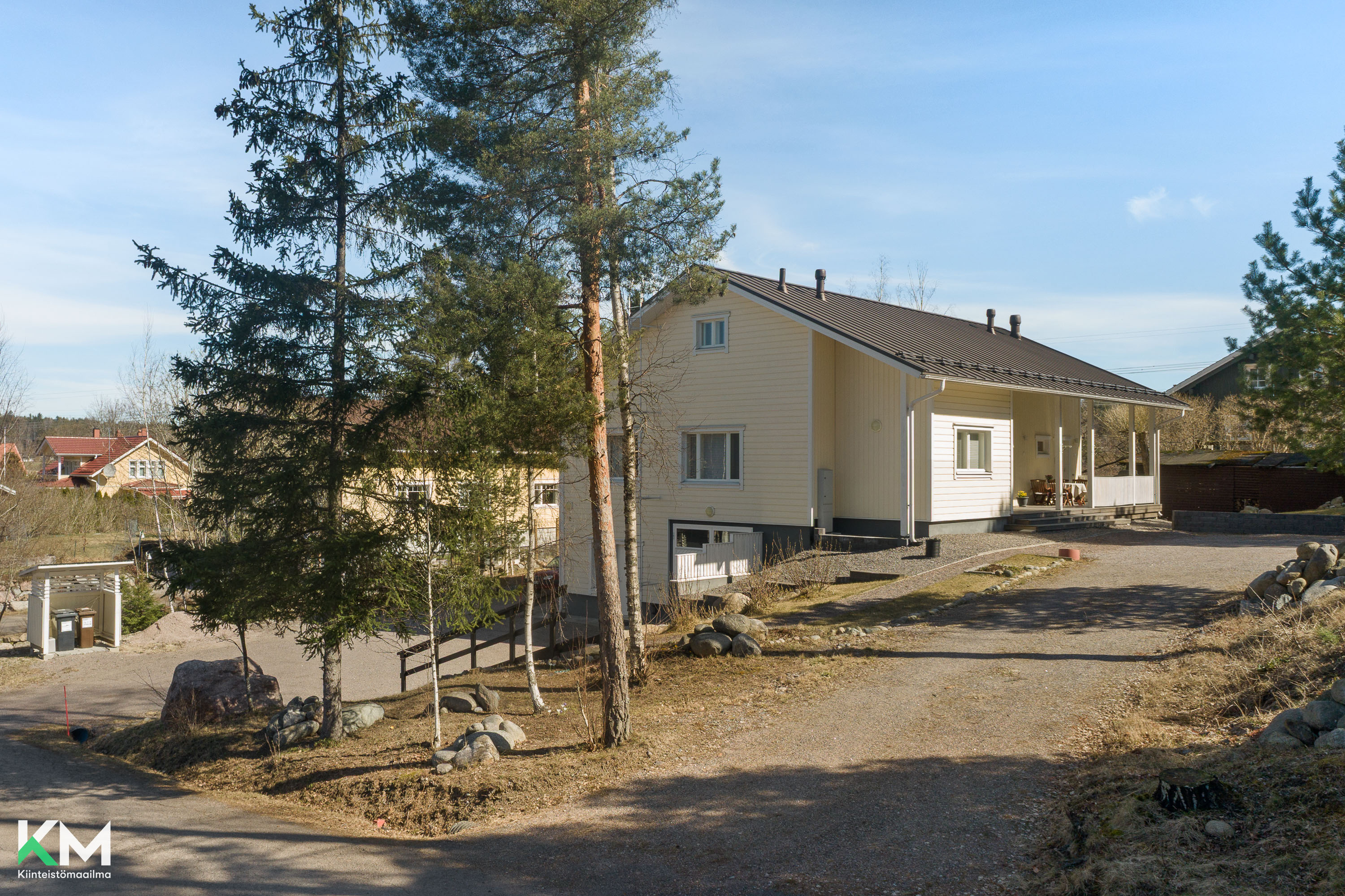 Tuliniementie 8, Vantaa