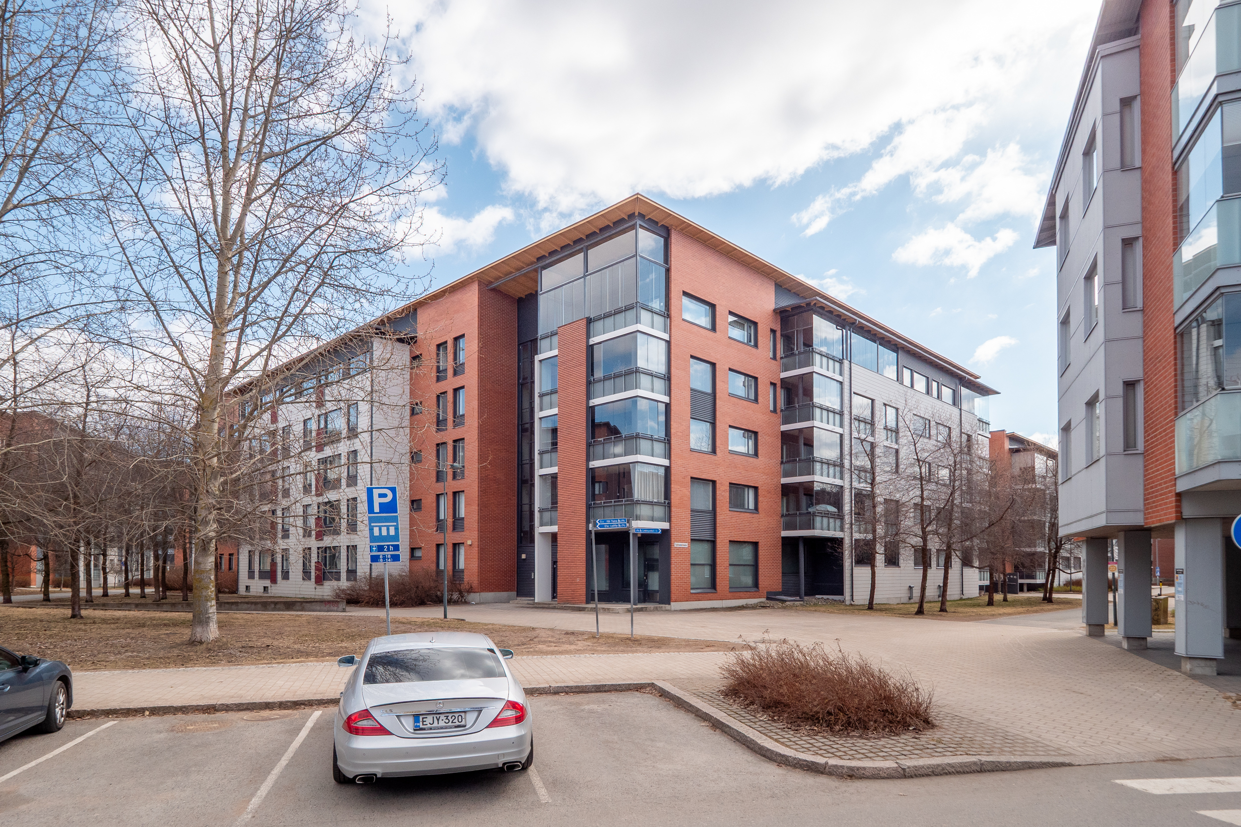 Tullivahdinkatu 1, Etu-Lyötty, Oulu