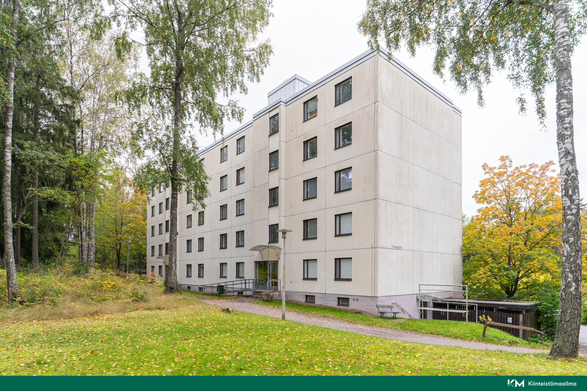 Julkisivu