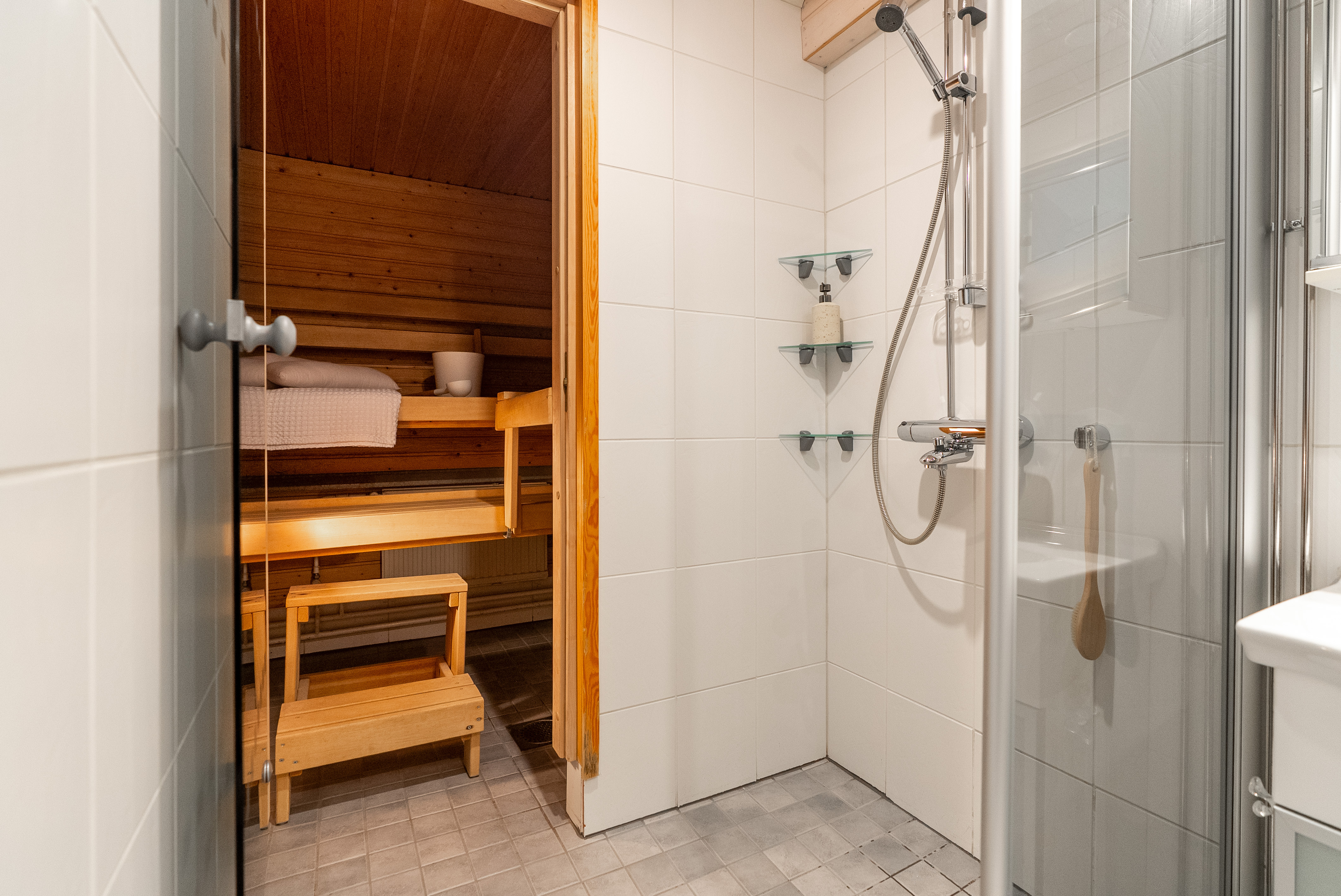 Lahnatie 4, Pyykösjärvi, Oulu