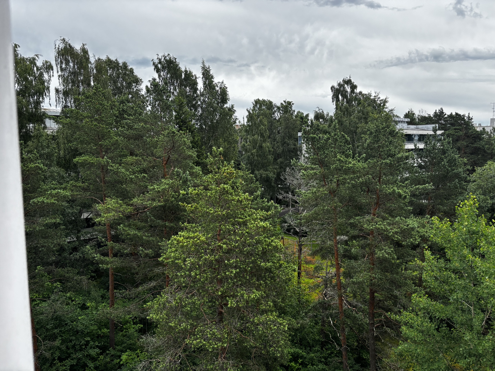 Näkymät parvekkeelta itään