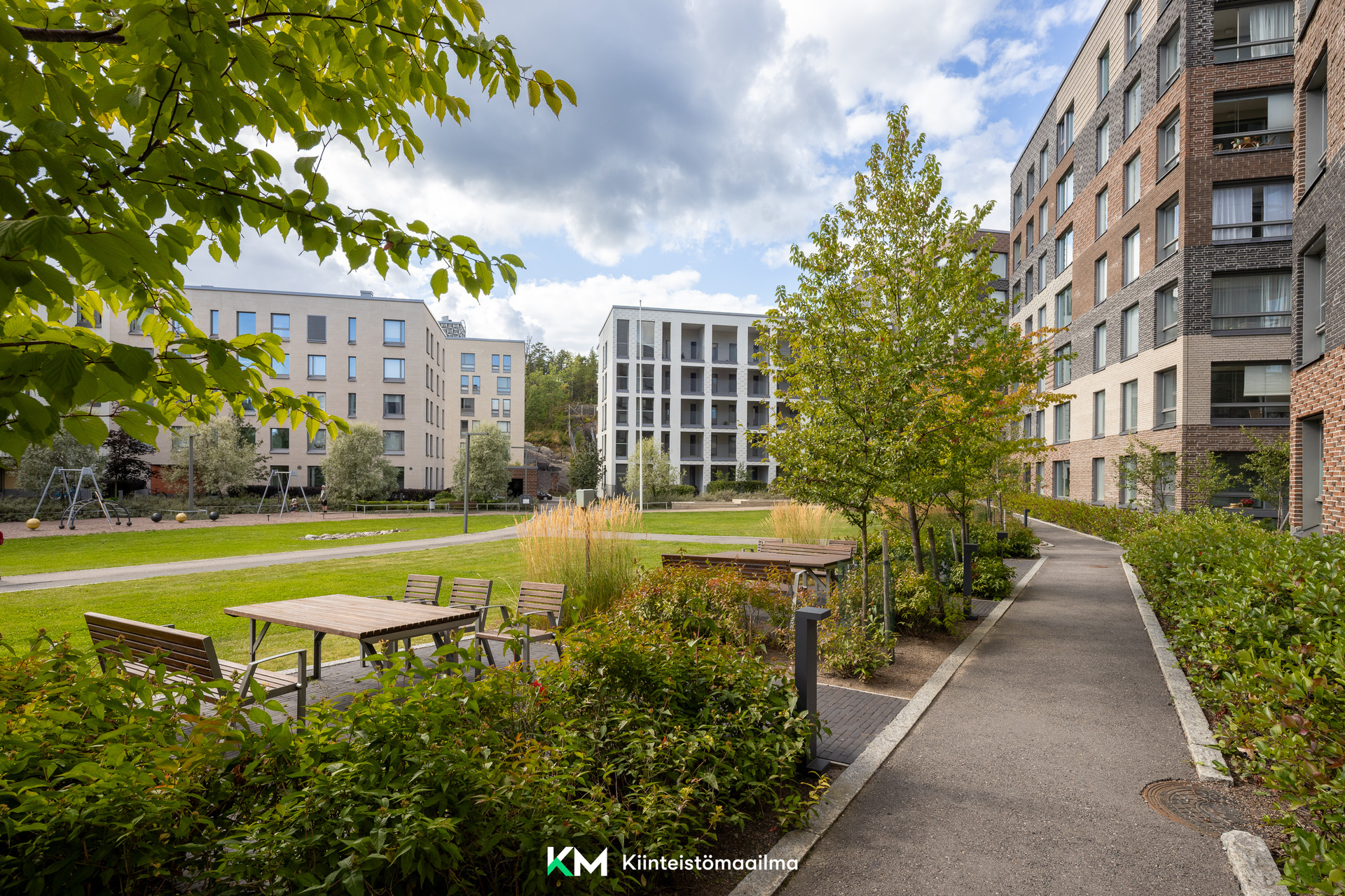 Hopeakaivoksentie 36, Kruunuvuorenranta, Helsinki