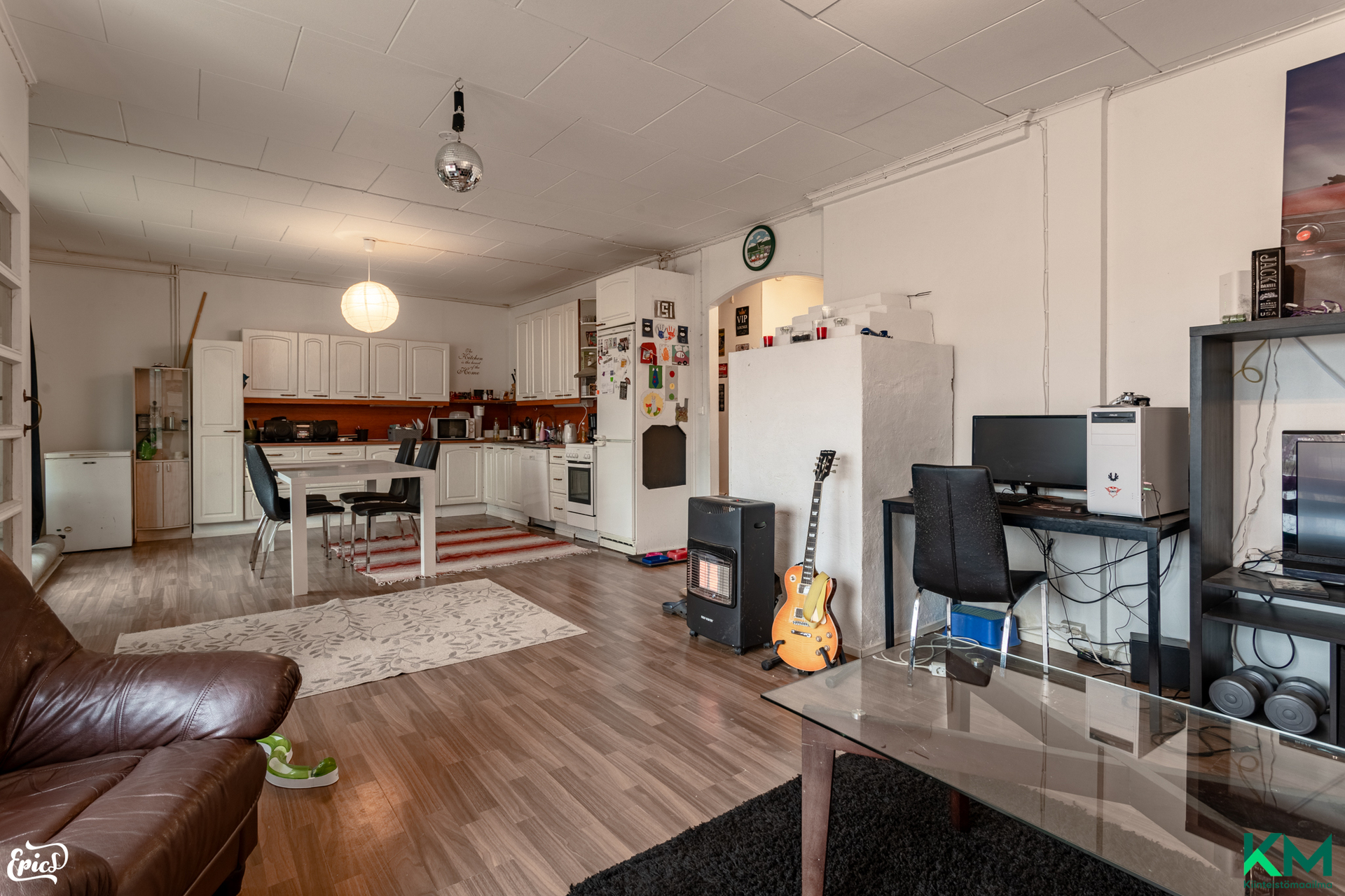 Hiukkastentie 2, Hämeenkyrö