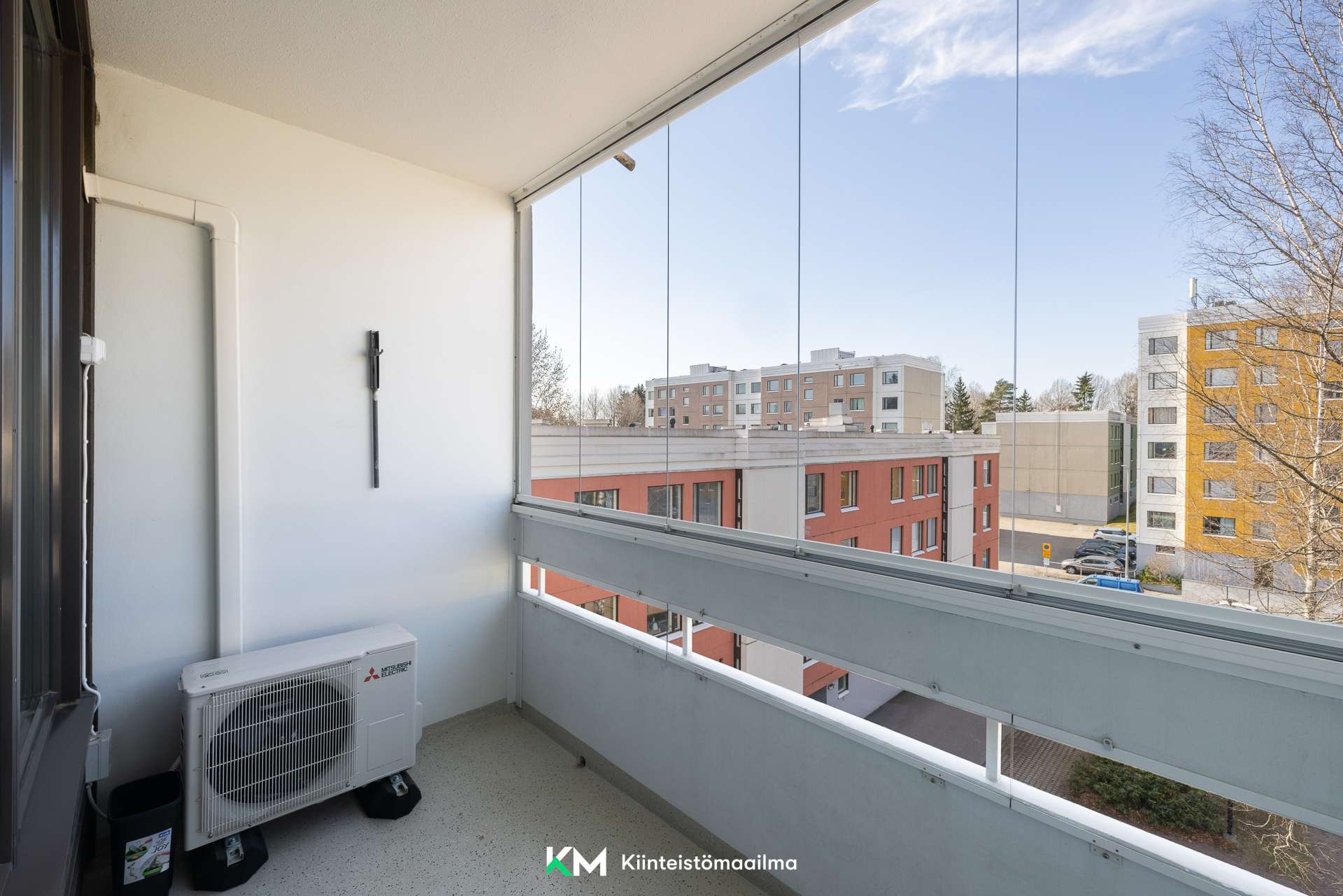 Iso lasitettu parveke