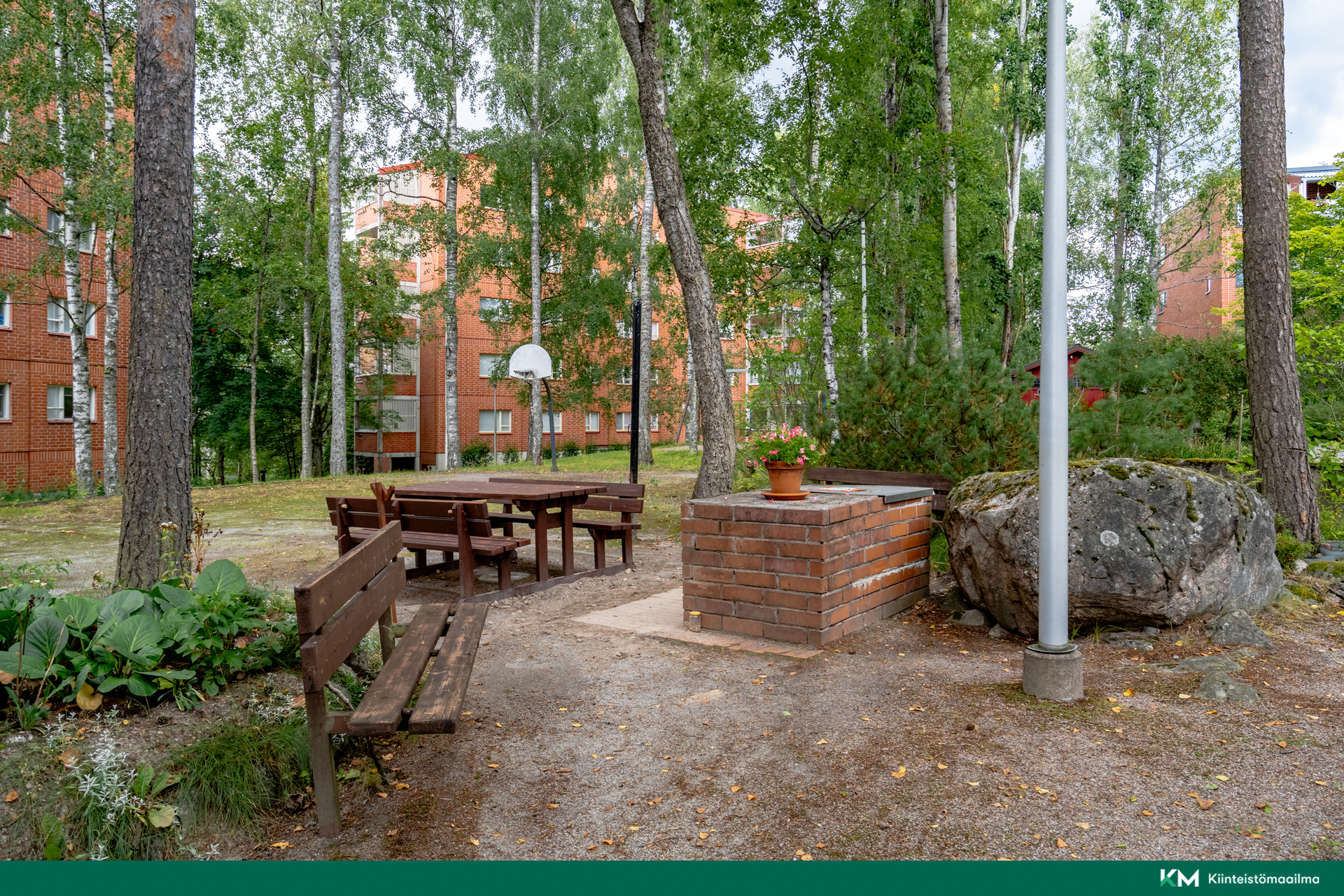 Grillipaikka pihalla