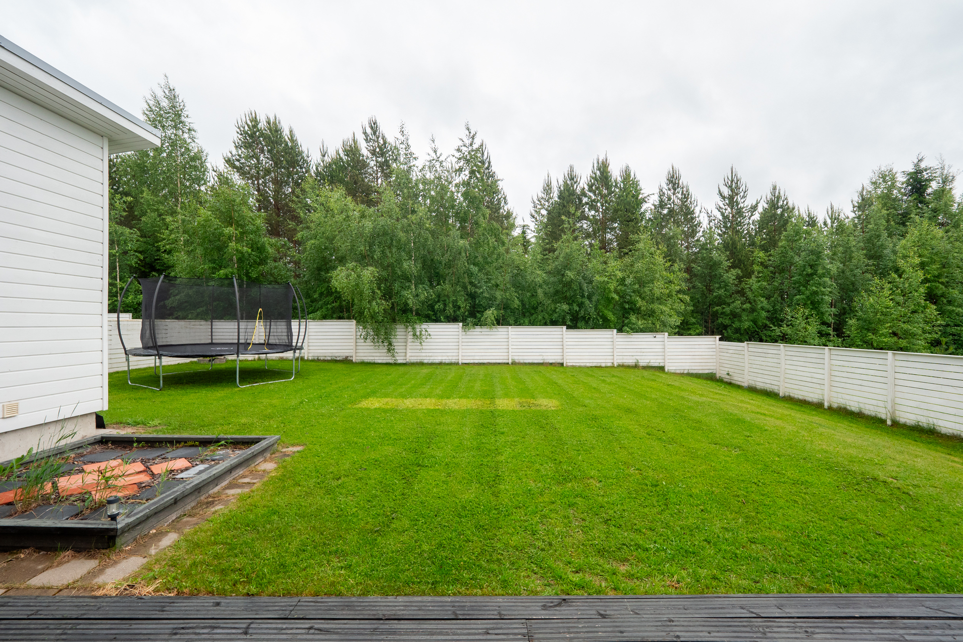 Suojuoksuntie 61, Kivikkokangas, Oulu