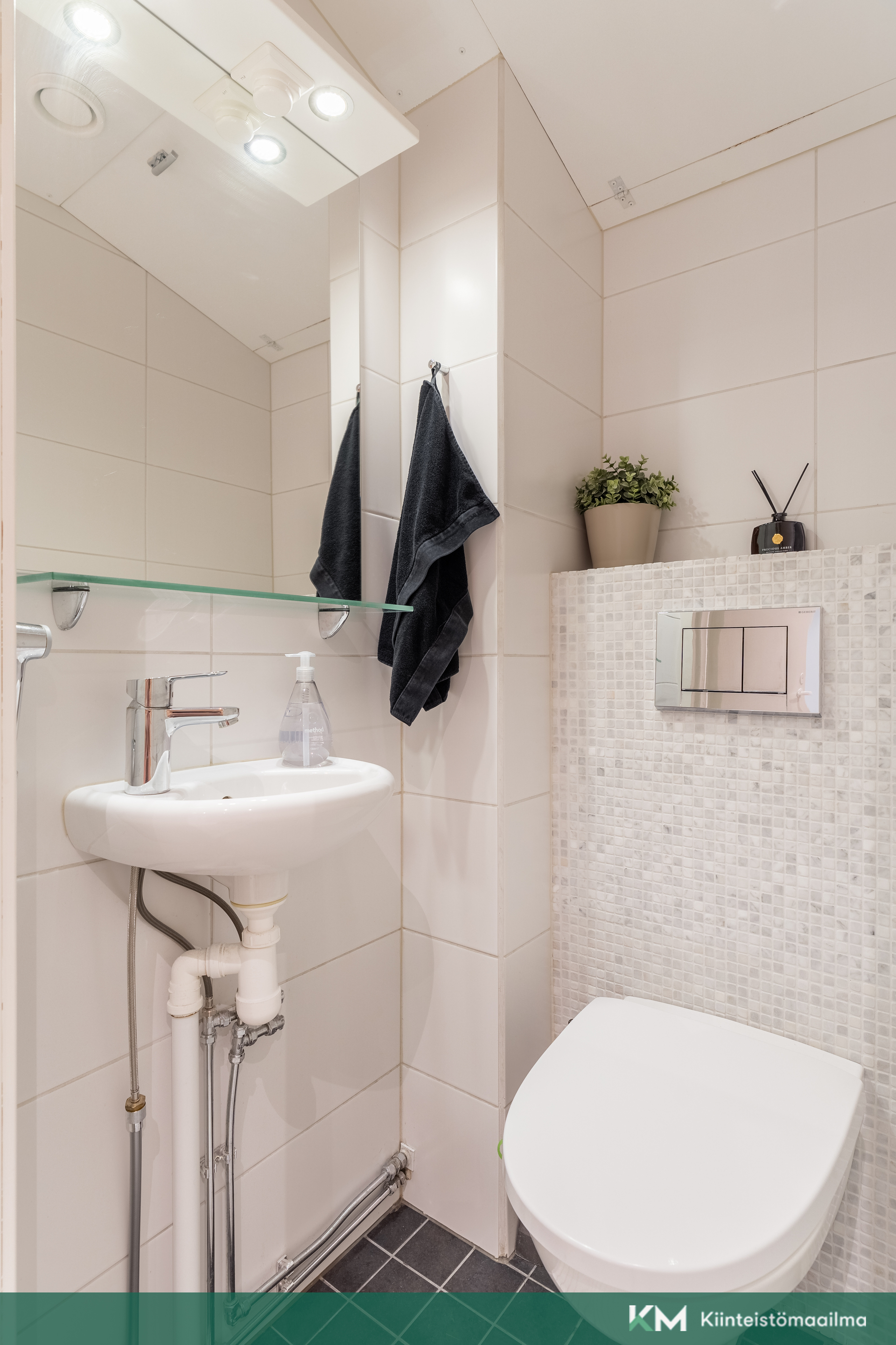 Alakerran wc.