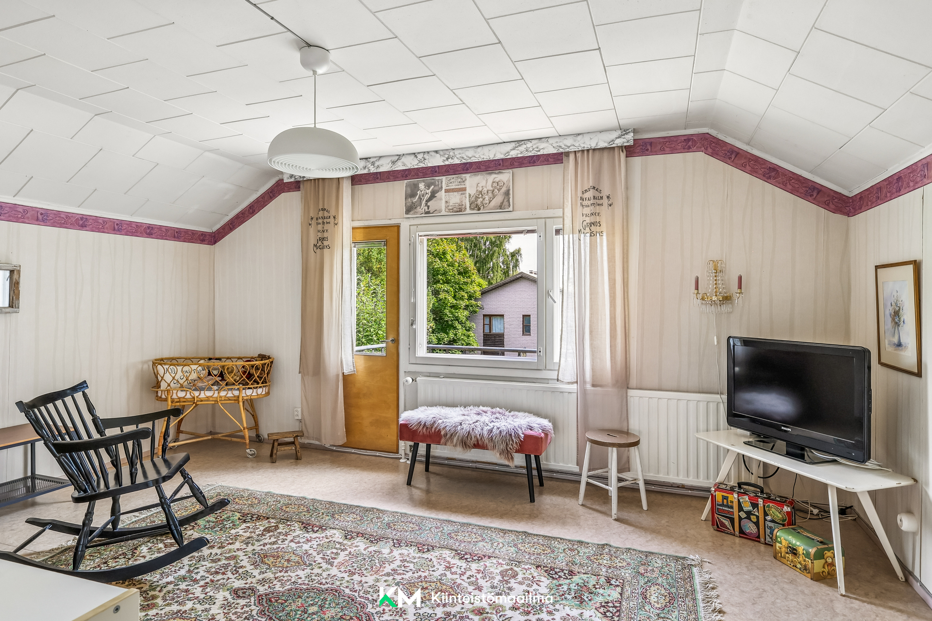 Uiskotie 19, Vartiokylä, Helsinki