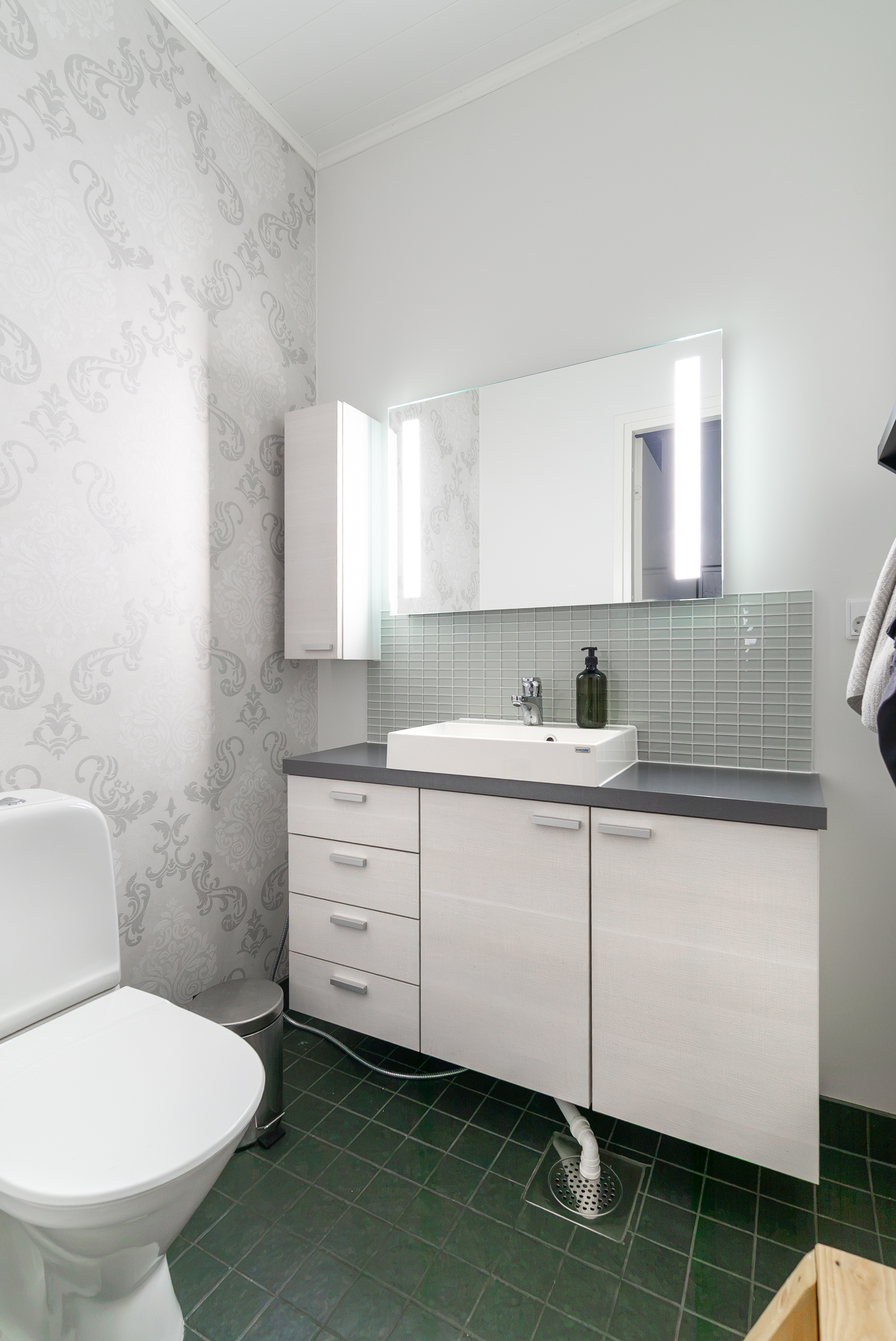 Erillinen wc