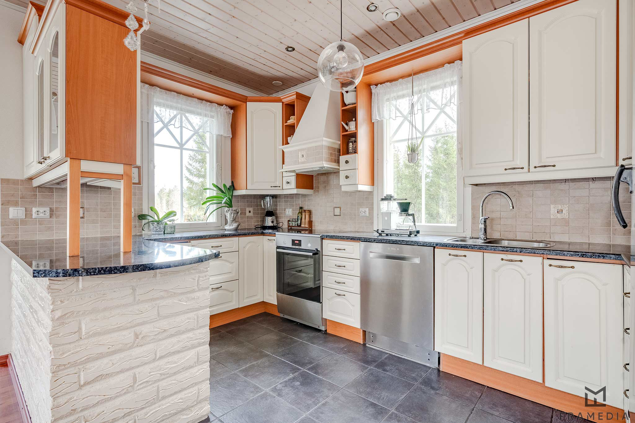 Kranaatinmäentie 96, Pirkkalankylä, Pirkkala