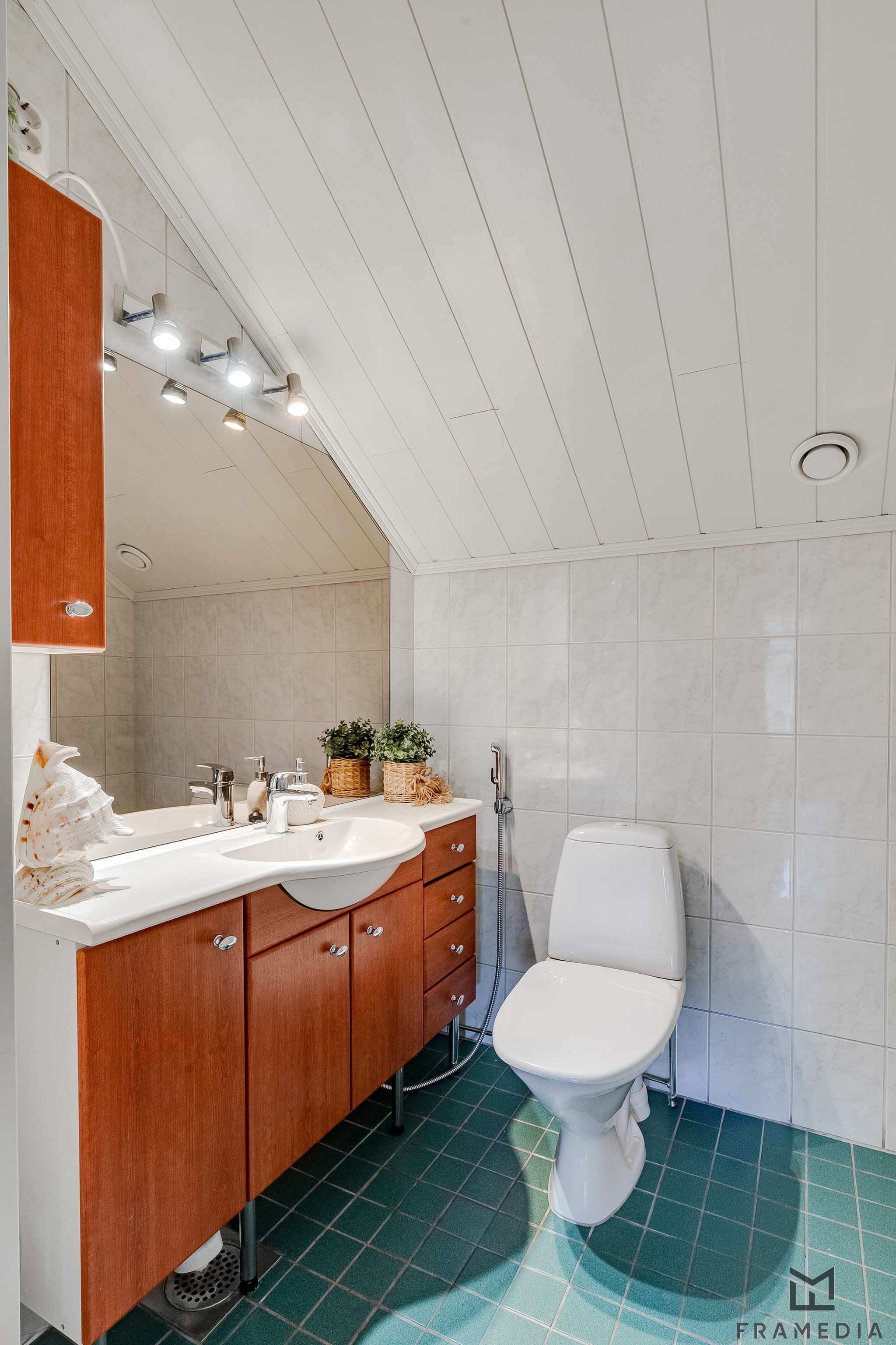 Kranaatinmäentie 96, Pirkkalankylä, Pirkkala