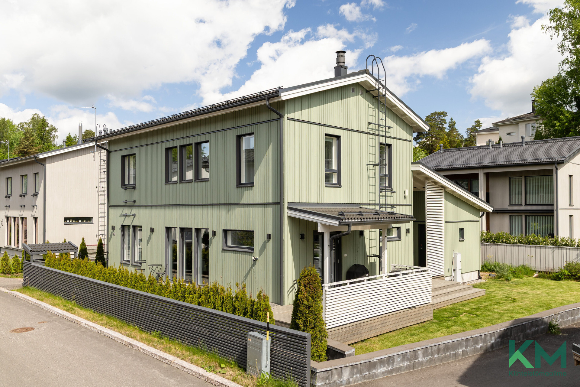 Bredanniitynkuja 12, Kauniainen, Kauniainen