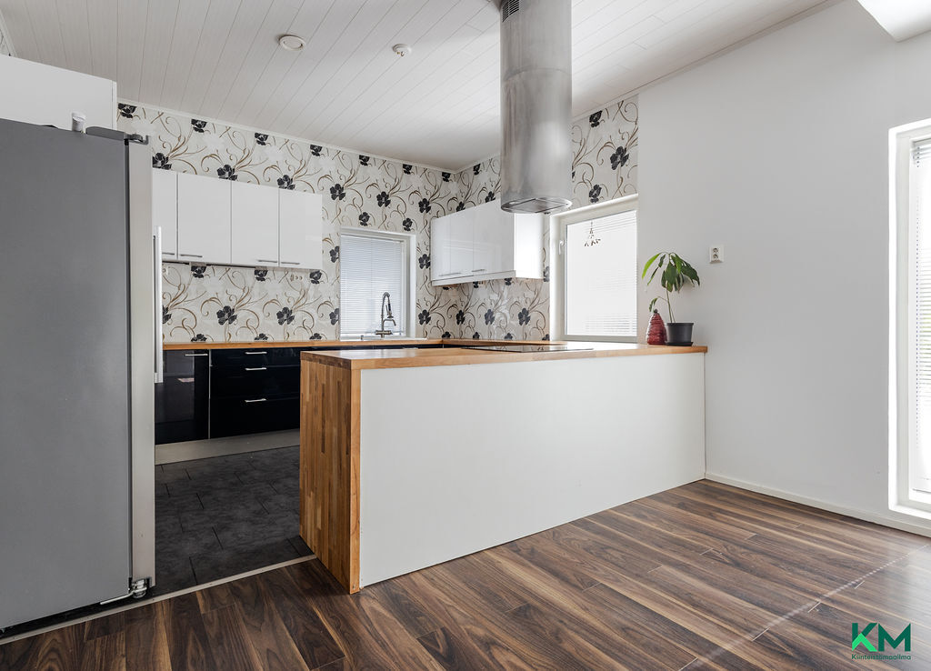 Aurinkorinteenkatu 10, Karisto, Lahti