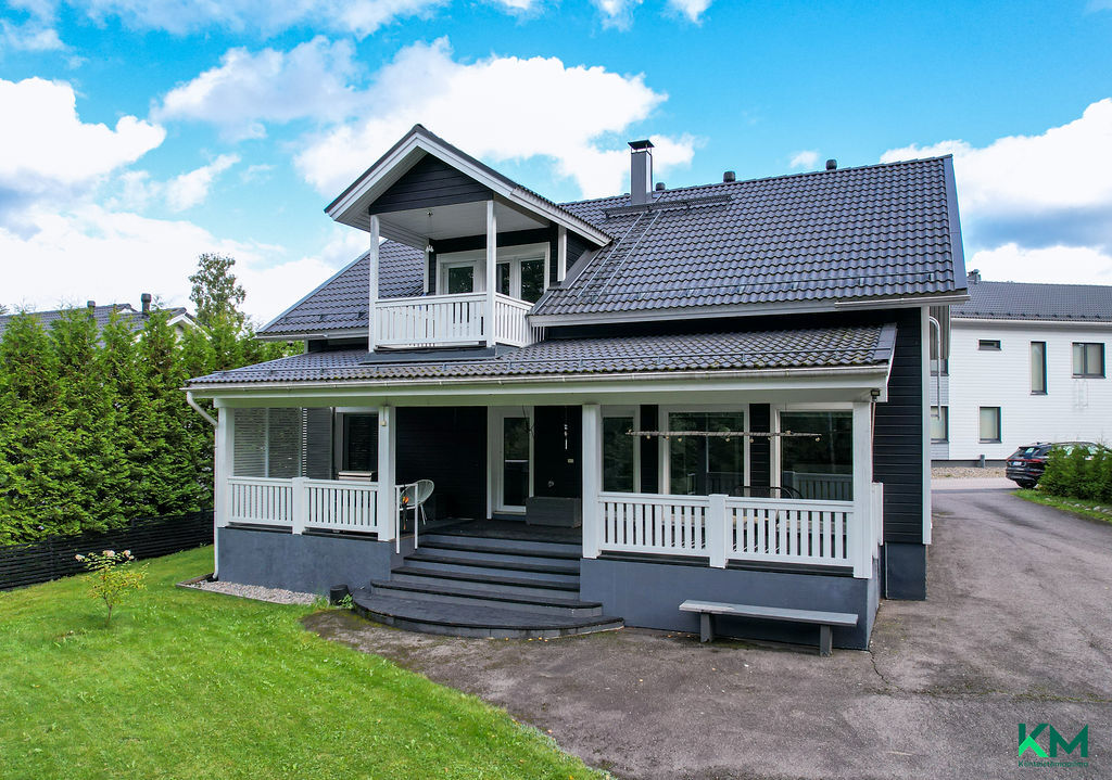 Aurinkorinteenkatu 10, Karisto, Lahti